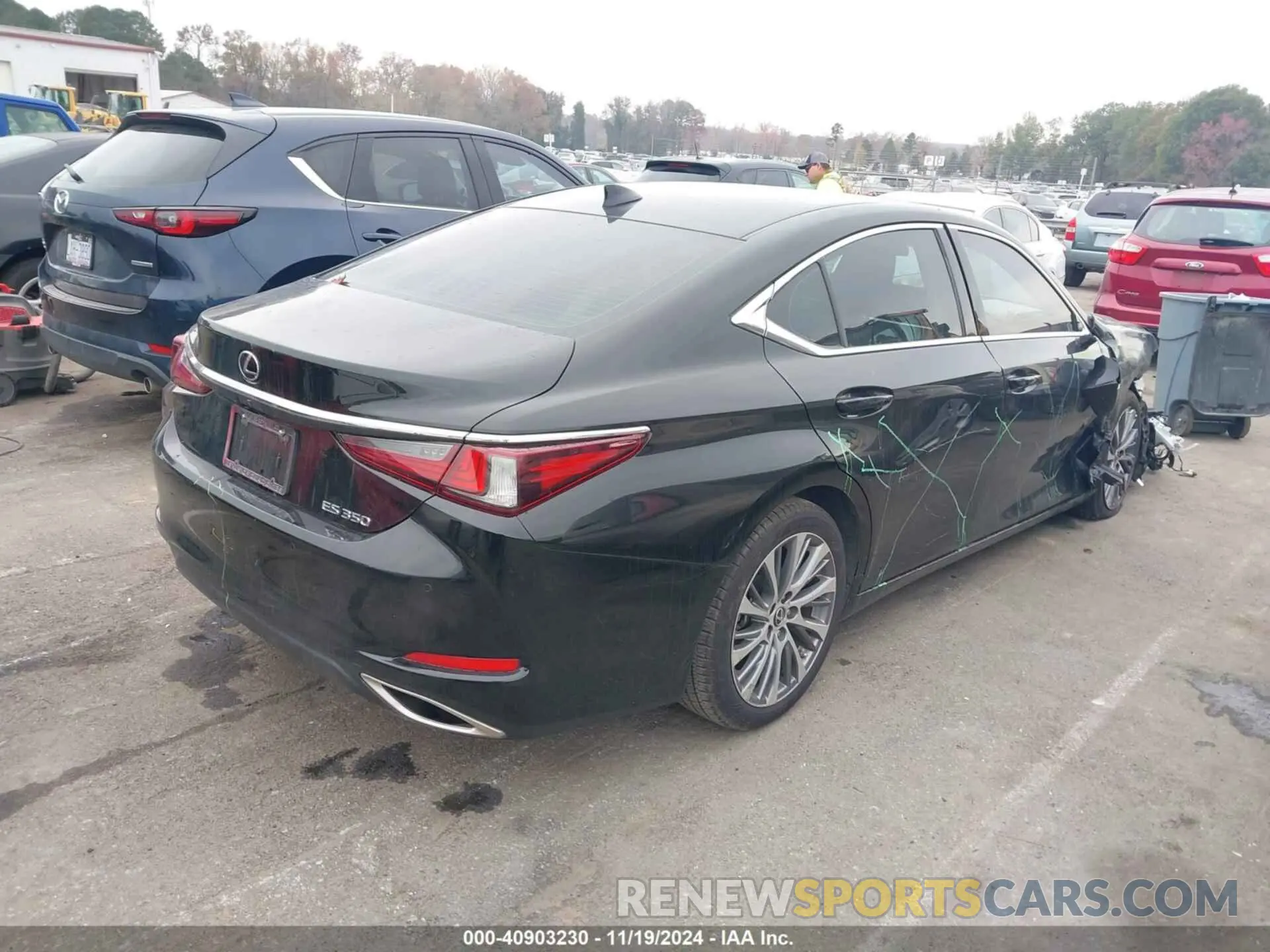4 Фотография поврежденного автомобиля 58ABZ1B11KU024849 LEXUS ES 350 2019
