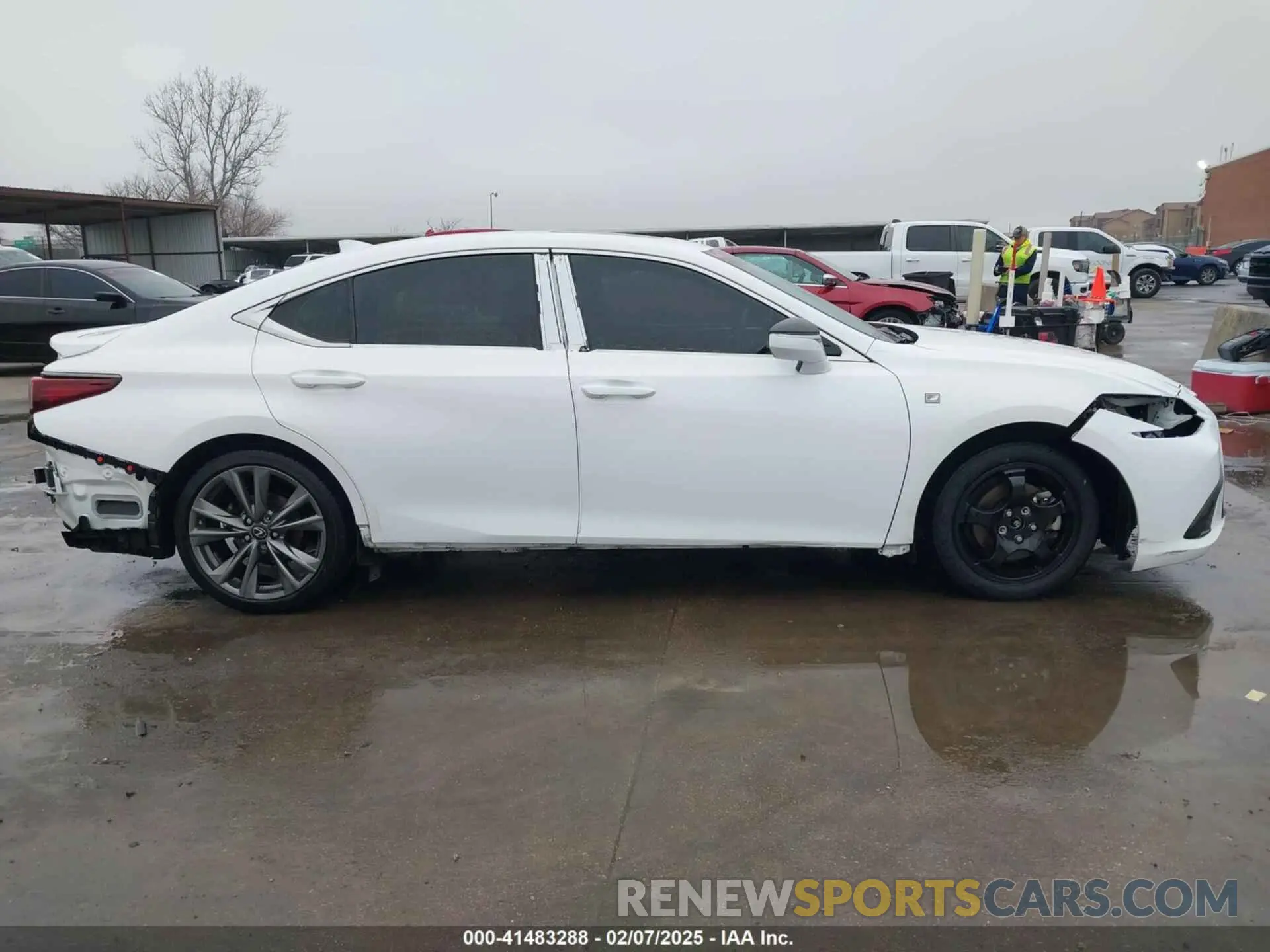 14 Фотография поврежденного автомобиля 58ABZ1B12KU021667 LEXUS ES 350 2019