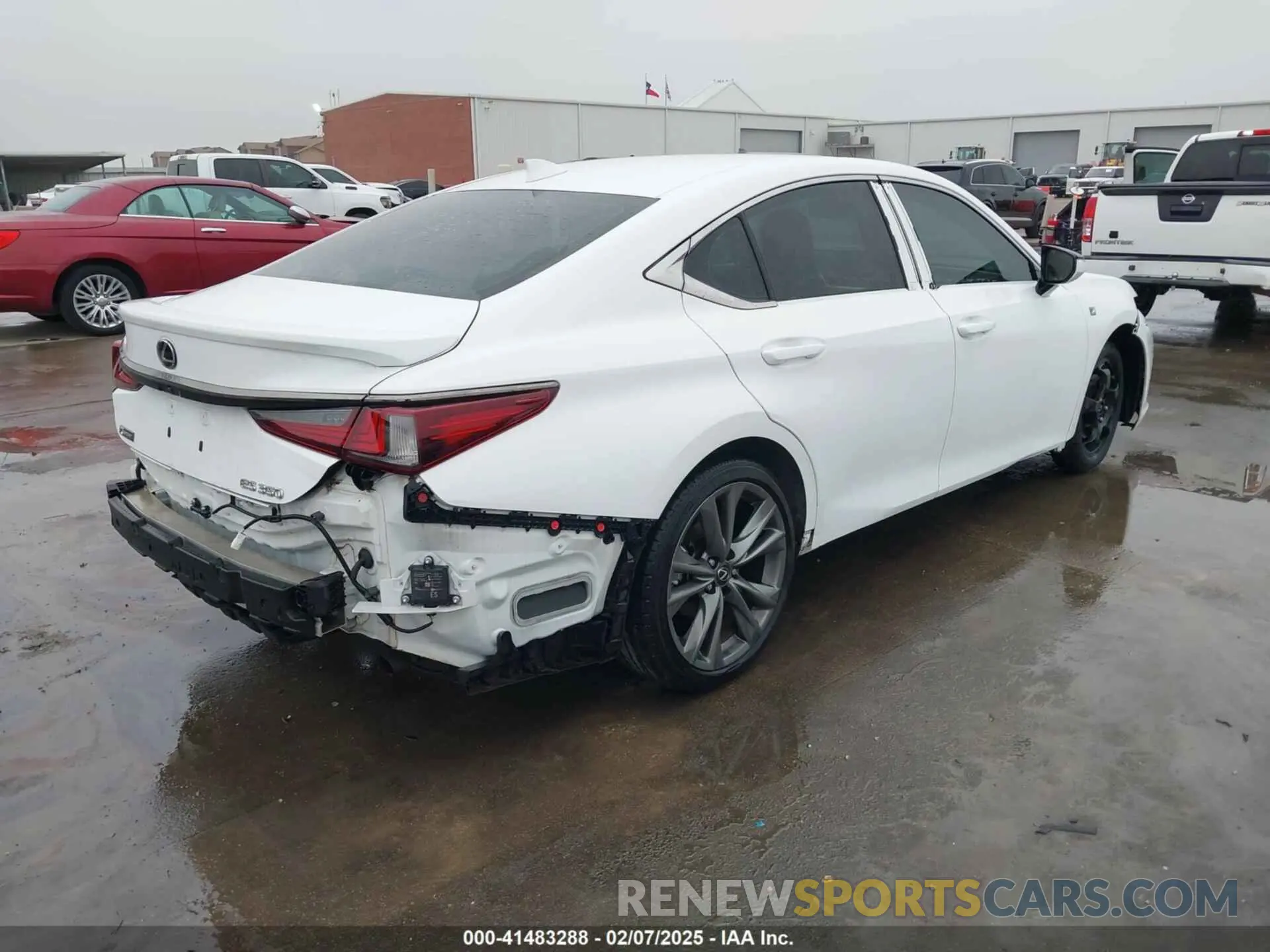 4 Фотография поврежденного автомобиля 58ABZ1B12KU021667 LEXUS ES 350 2019