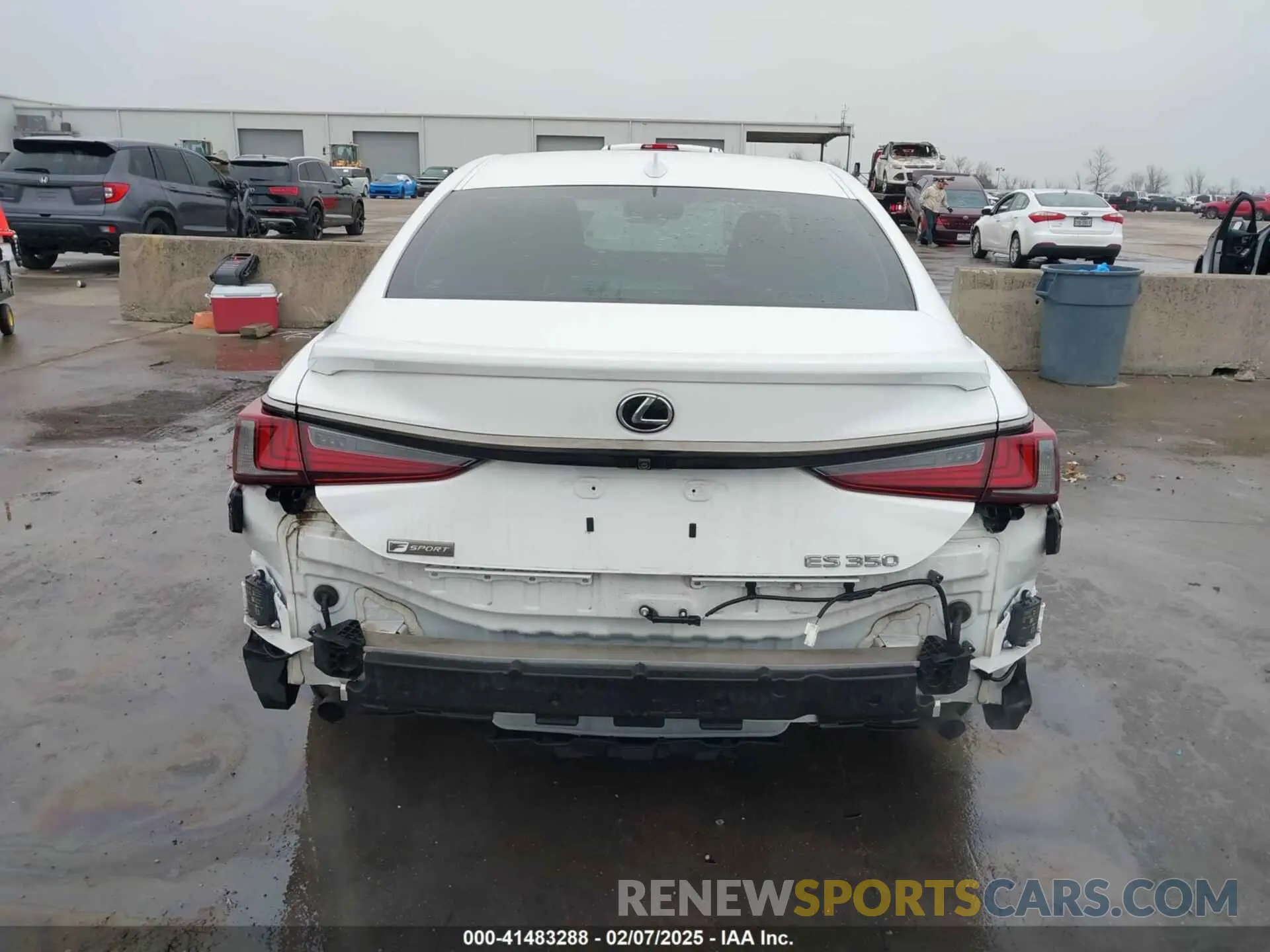 6 Фотография поврежденного автомобиля 58ABZ1B12KU021667 LEXUS ES 350 2019