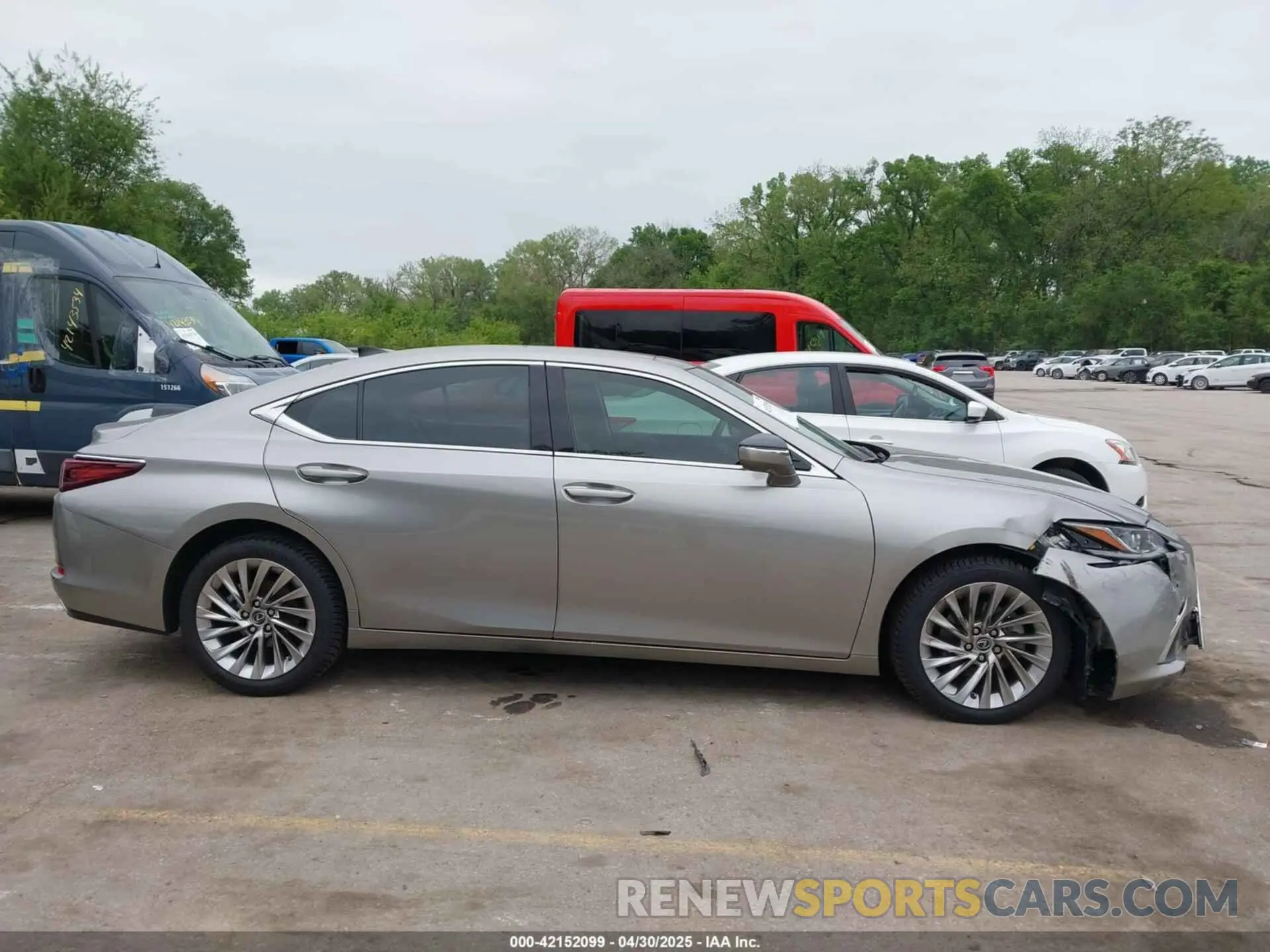 13 Фотография поврежденного автомобиля 58ABZ1B14KU030063 LEXUS ES 350 2019