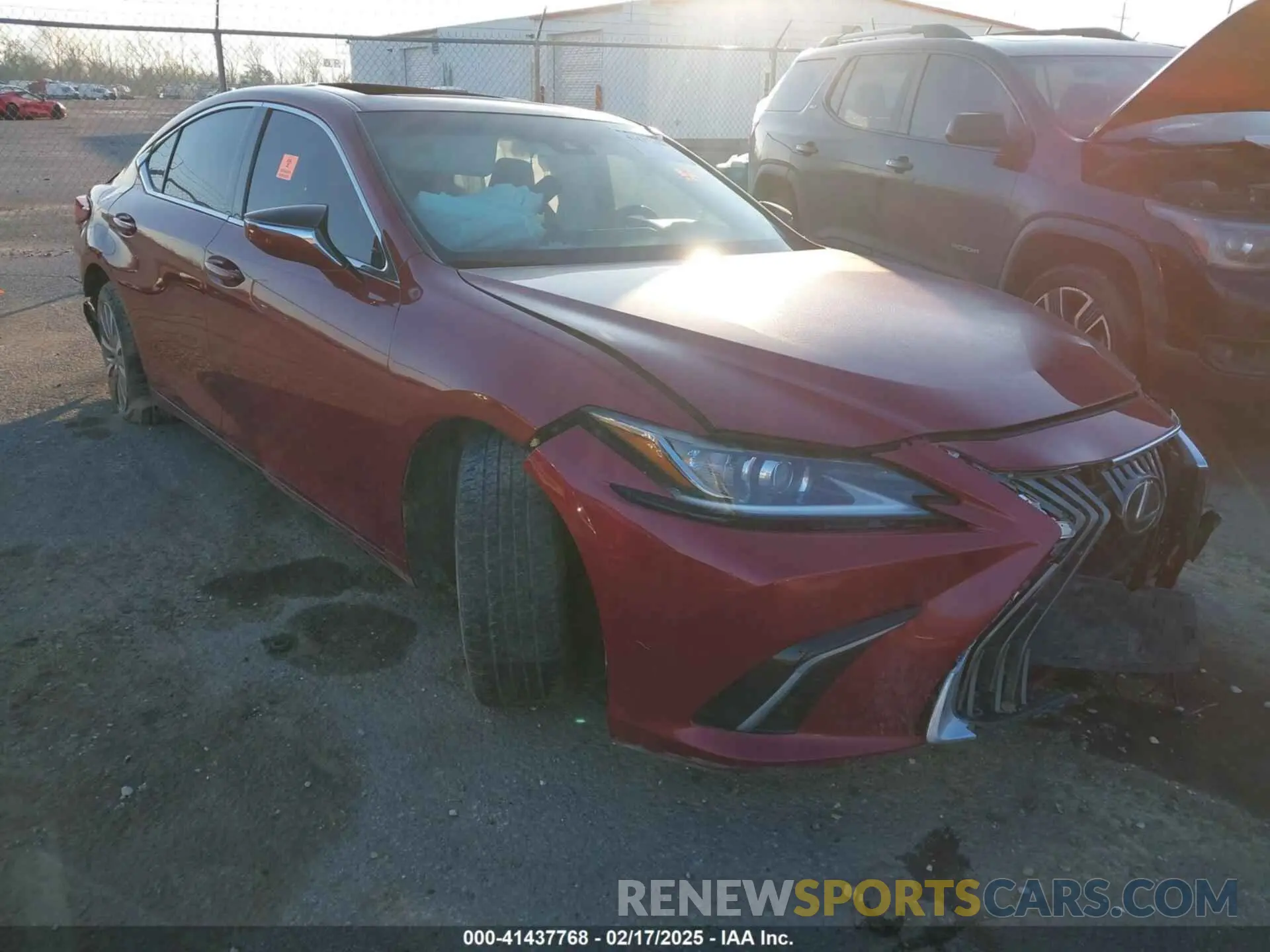 1 Photograph of a damaged car 58ABZ1B15KU012428 LEXUS ES 350 2019