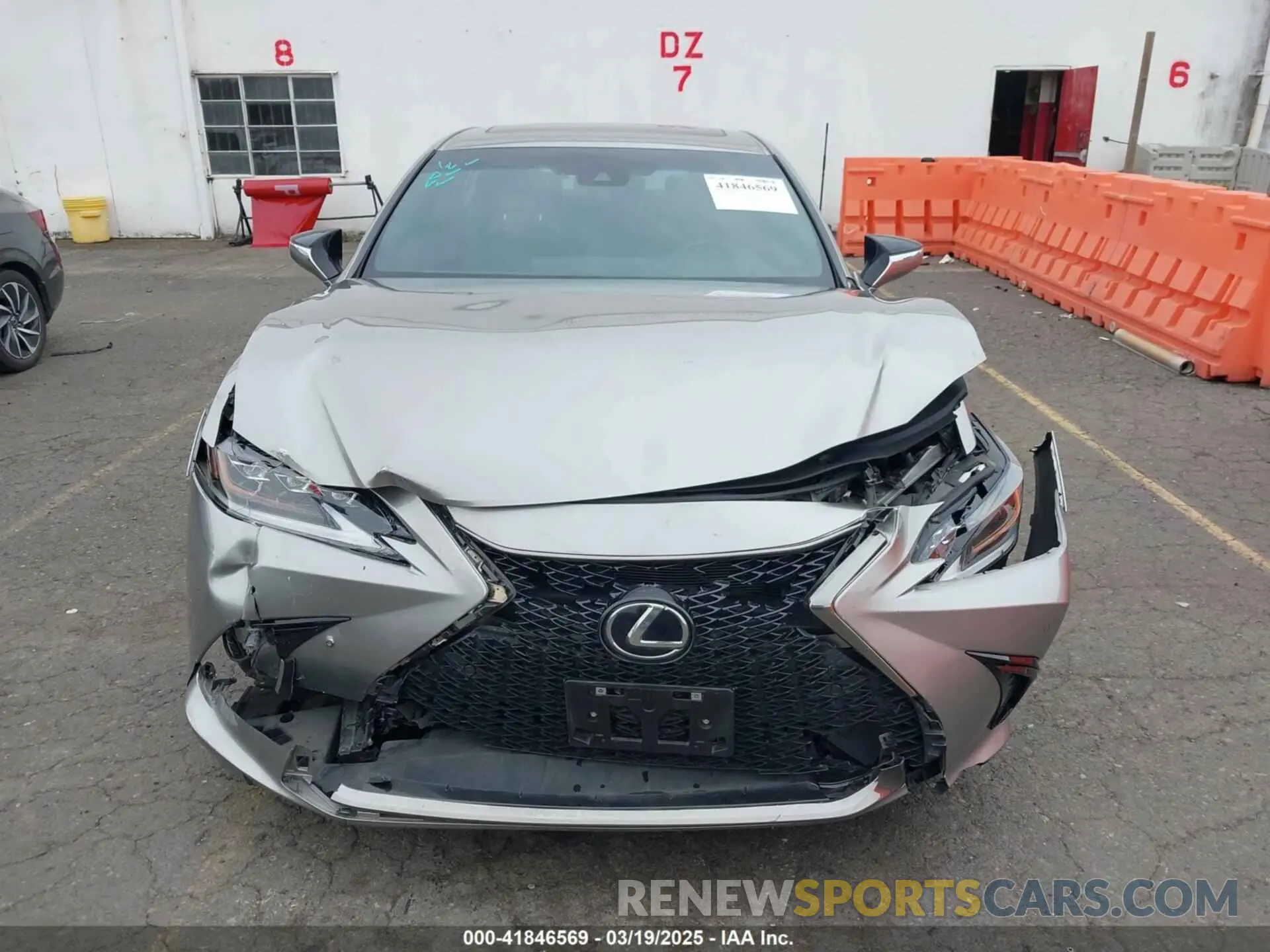 12 Фотография поврежденного автомобиля 58ABZ1B16KU048435 LEXUS ES 350 2019