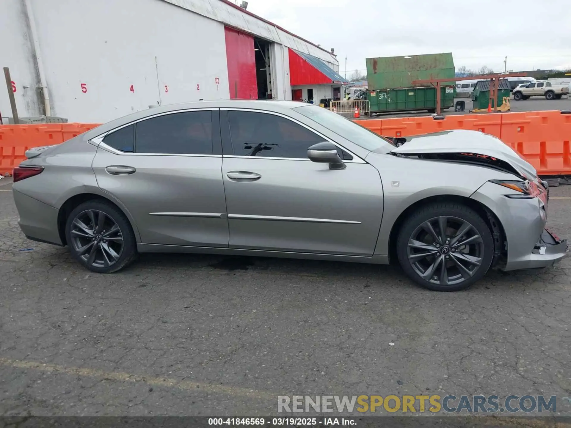 13 Фотография поврежденного автомобиля 58ABZ1B16KU048435 LEXUS ES 350 2019
