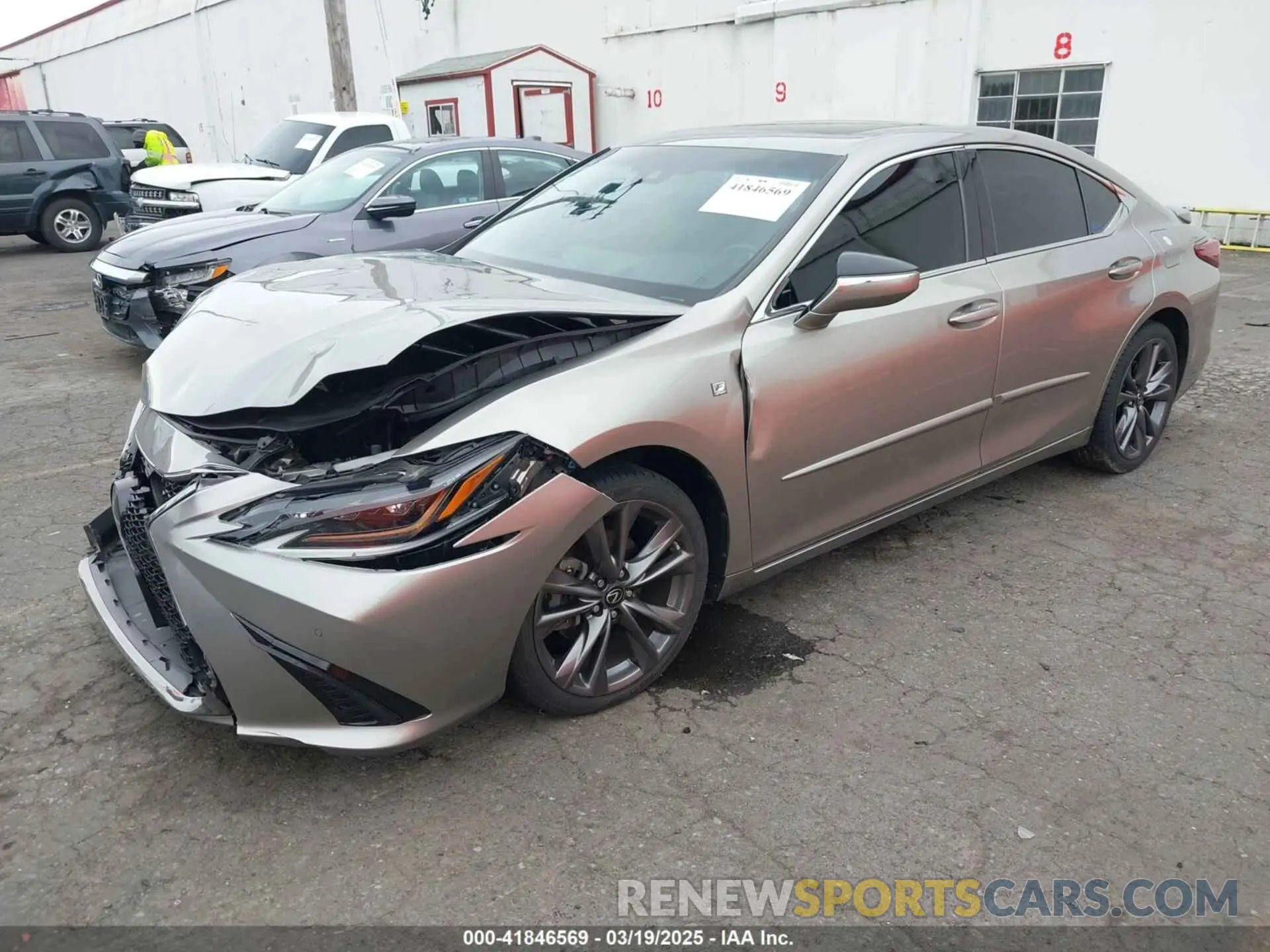 2 Фотография поврежденного автомобиля 58ABZ1B16KU048435 LEXUS ES 350 2019