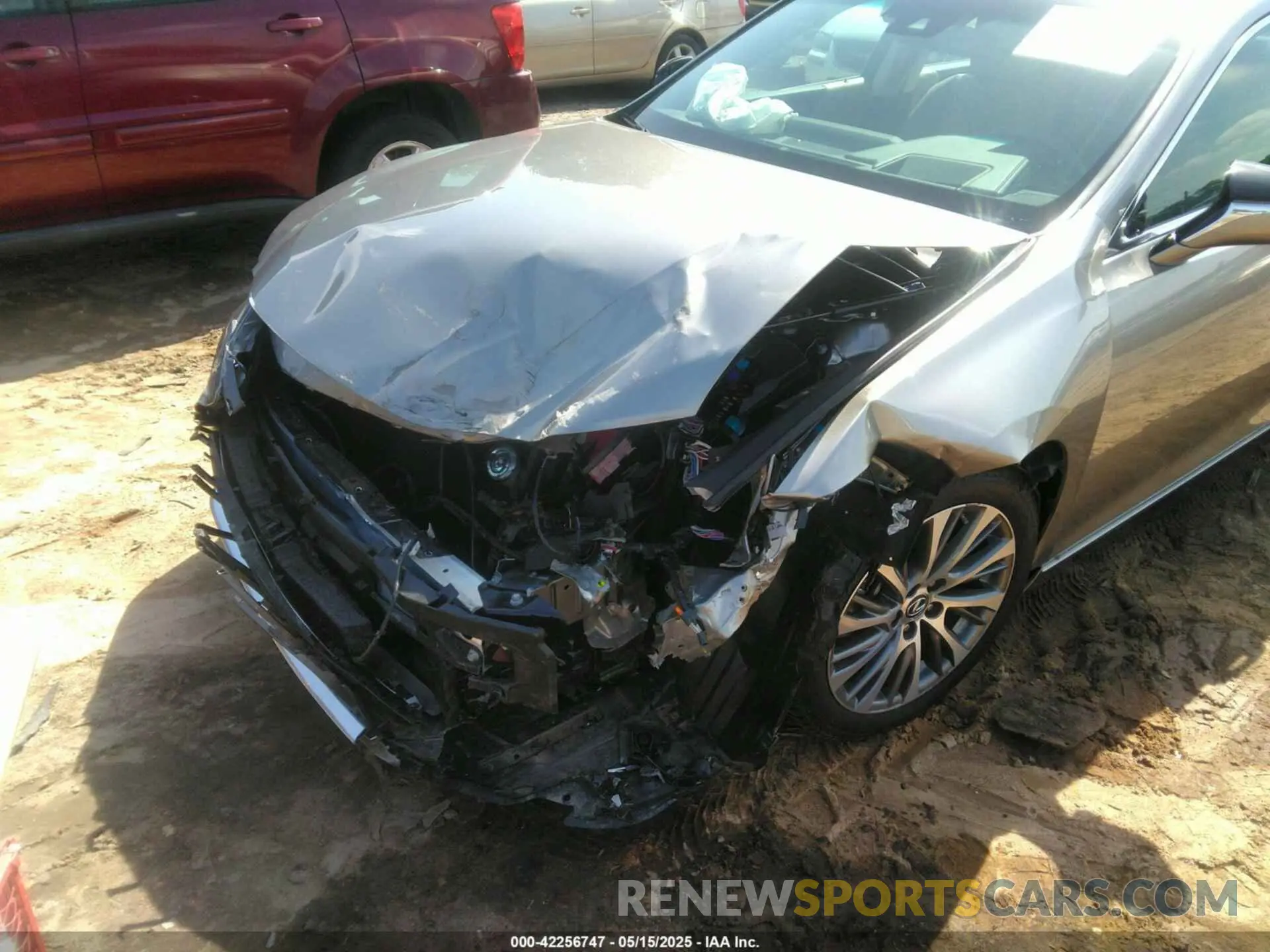 6 Фотография поврежденного автомобиля 58ABZ1B1XKU032447 LEXUS ES 350 2019
