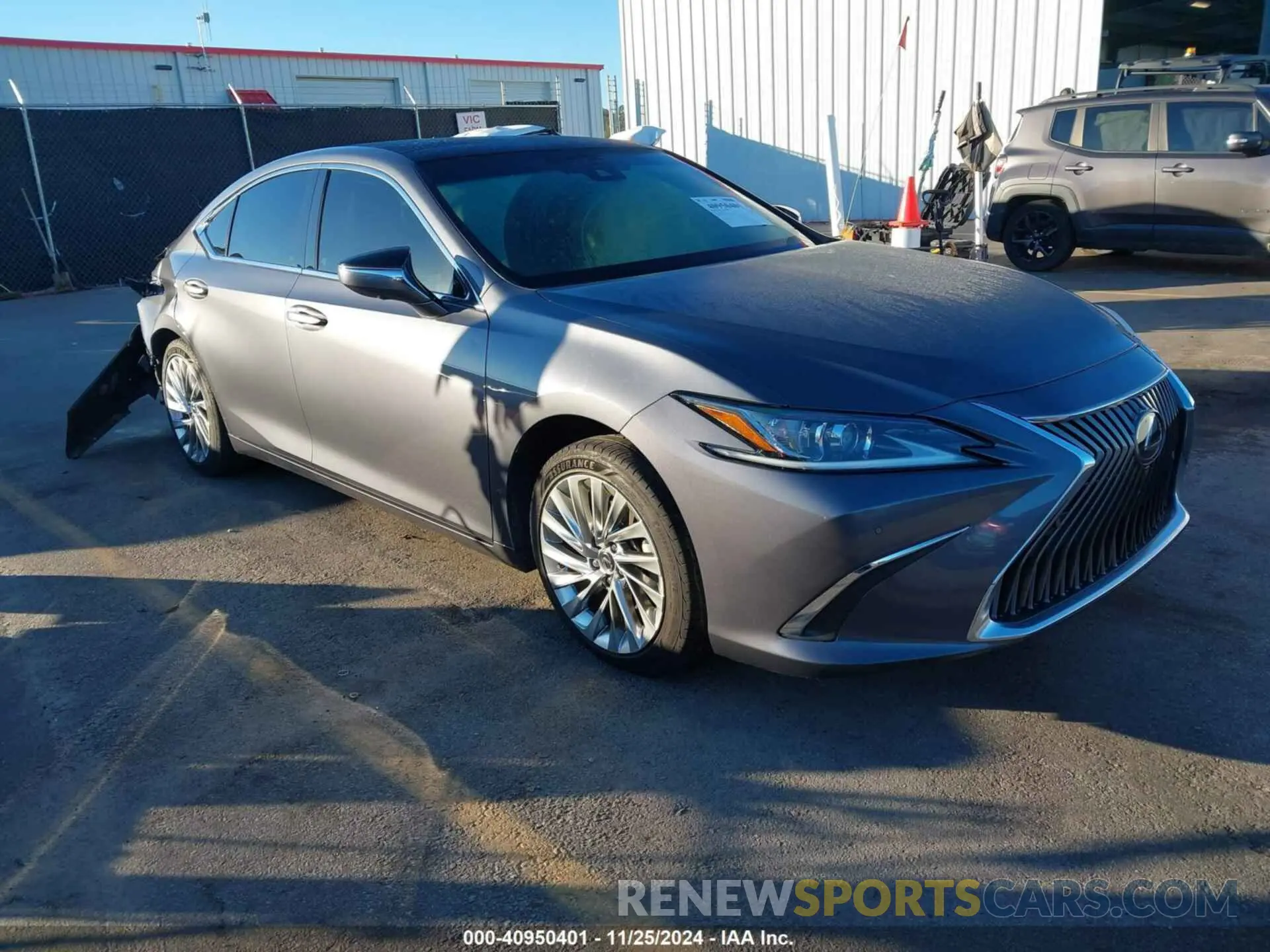 1 Photograph of a damaged car 58ABZ1B1XKU045098 LEXUS ES 350 2019
