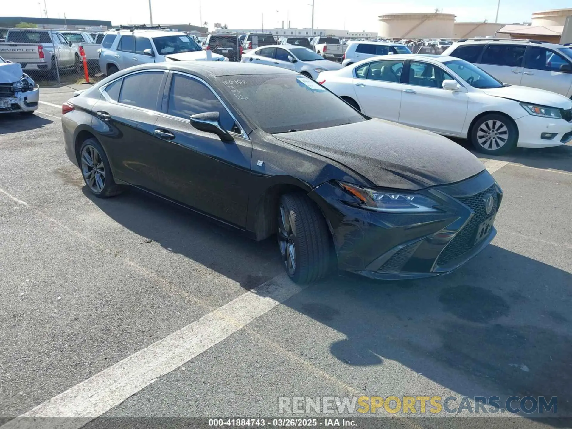 1 Фотография поврежденного автомобиля JTHBZ1B1XK2005576 LEXUS ES 350 2019