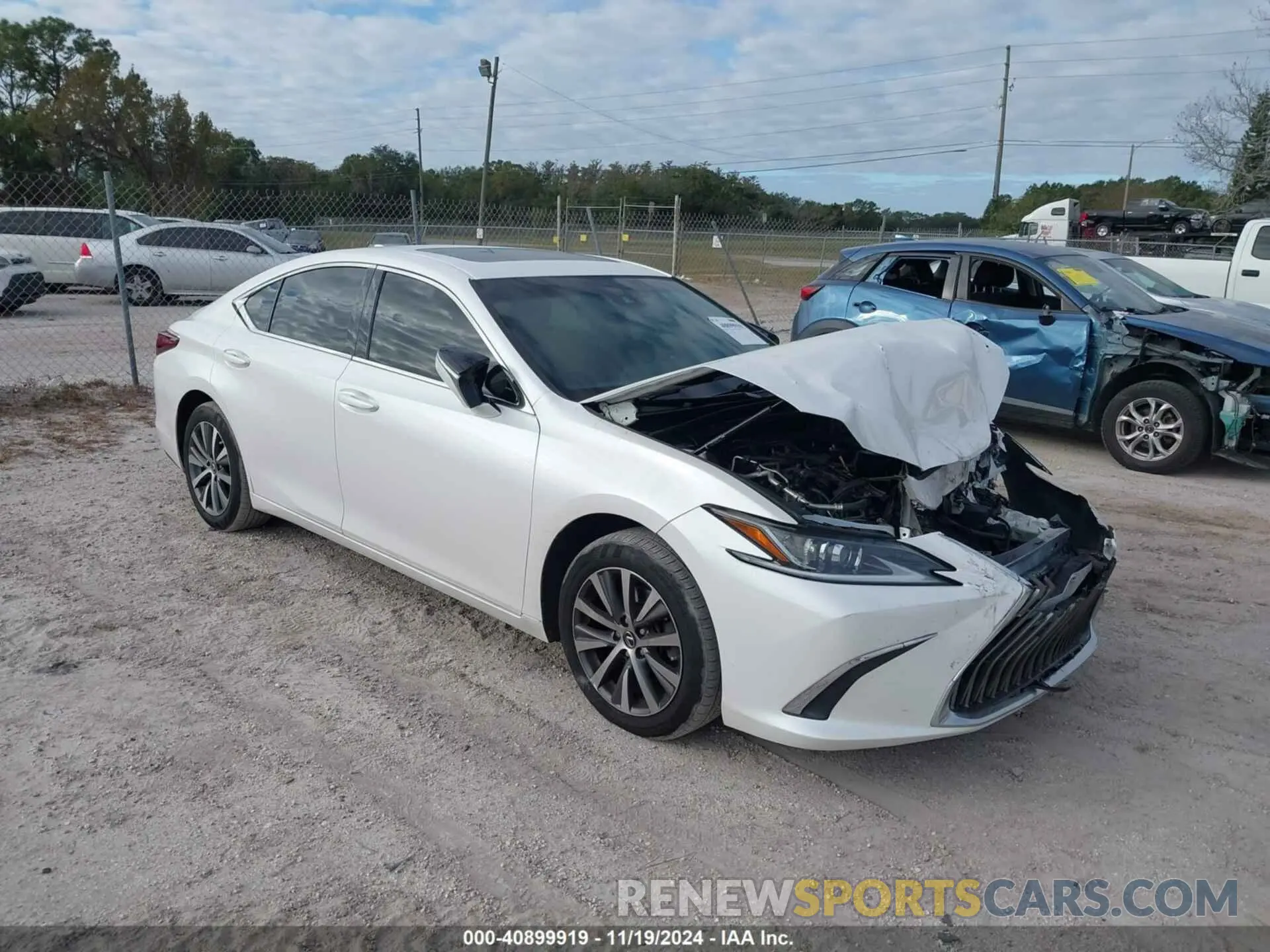 1 Photograph of a damaged car 58ACZ1B13LU064274 LEXUS ES 350 2020