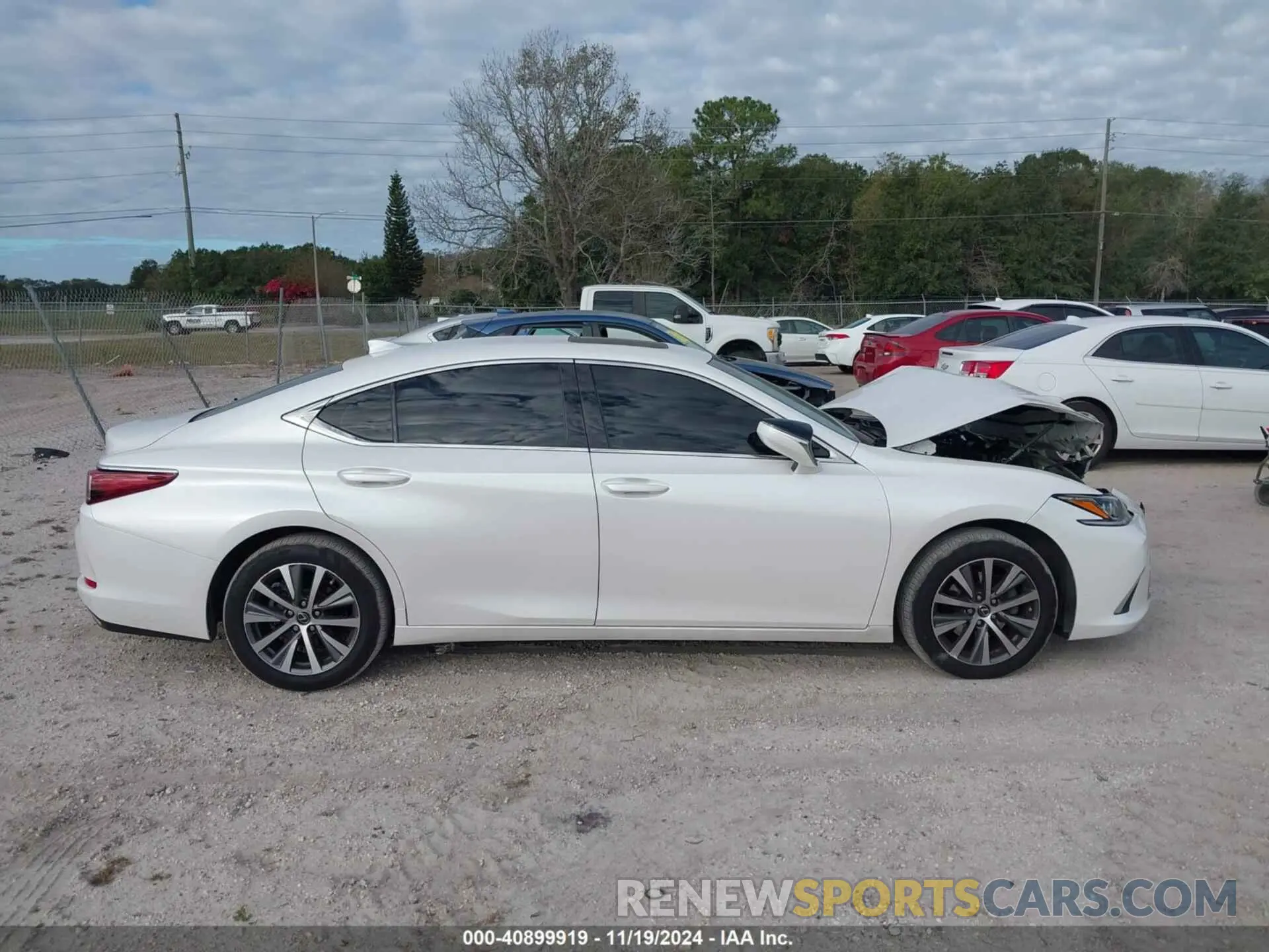 13 Photograph of a damaged car 58ACZ1B13LU064274 LEXUS ES 350 2020