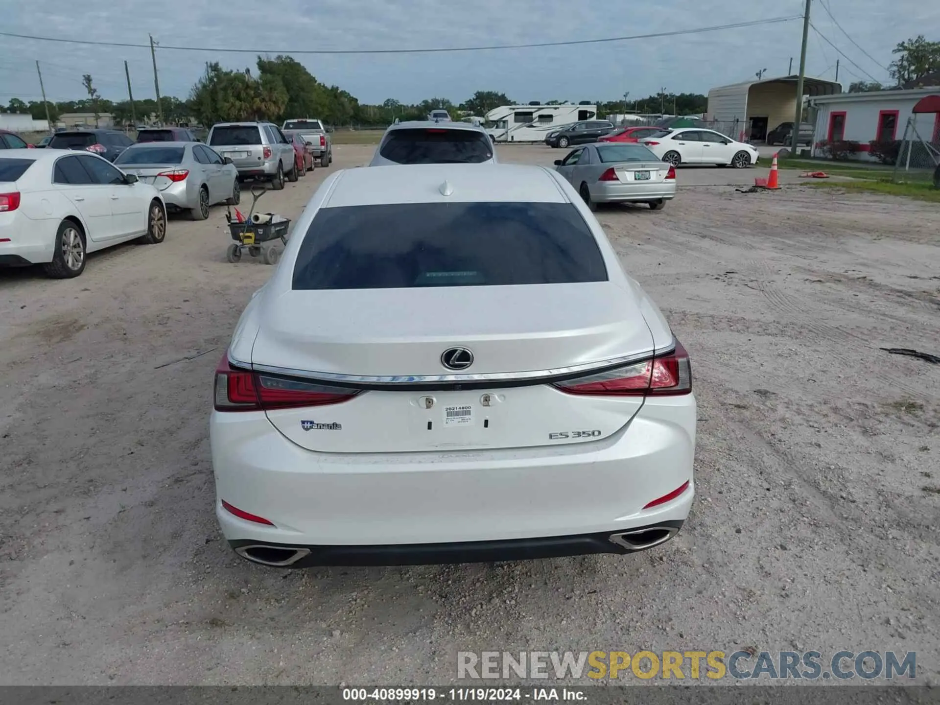16 Photograph of a damaged car 58ACZ1B13LU064274 LEXUS ES 350 2020
