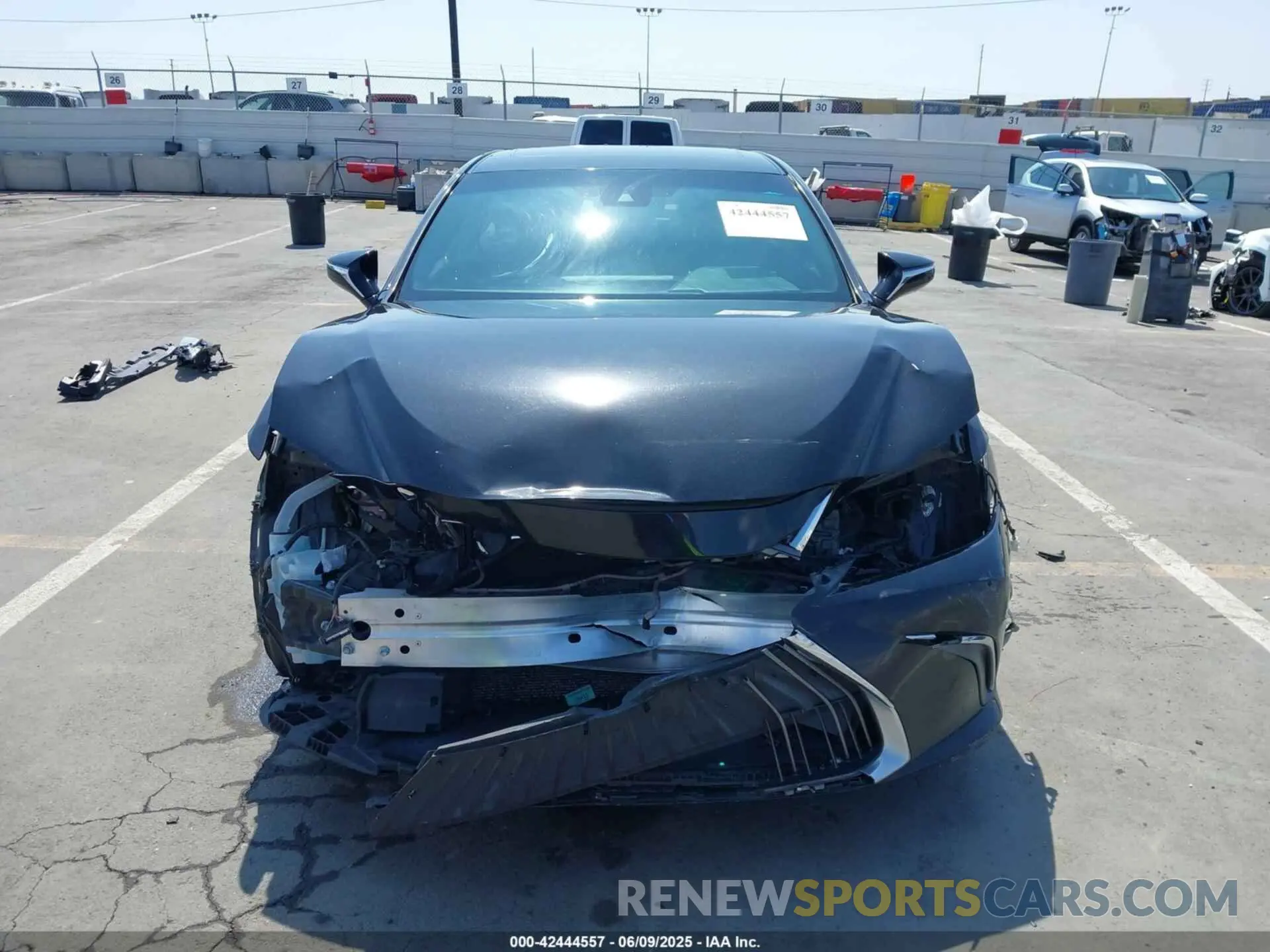 13 Photograph of a damaged car 58ACZ1B17LU073981 LEXUS ES 350 2020