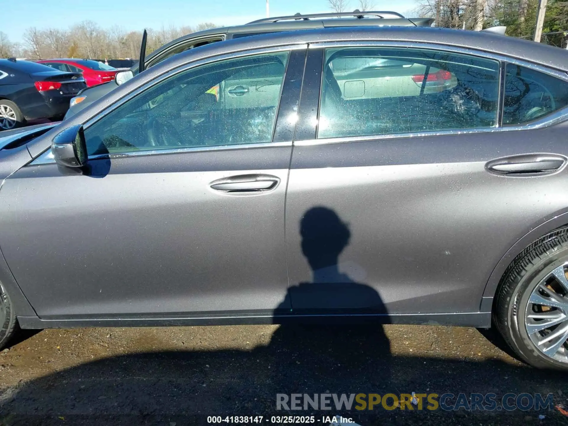 14 Photograph of a damaged car 58ADZ1B11LU058221 LEXUS ES 350 2020