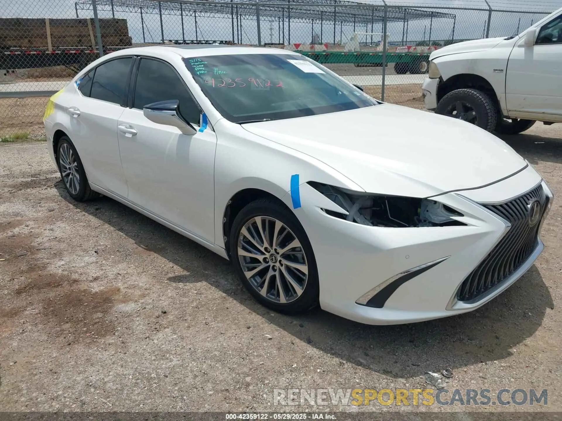 1 Фотография поврежденного автомобиля 58ADZ1B11LU063578 LEXUS ES 350 2020
