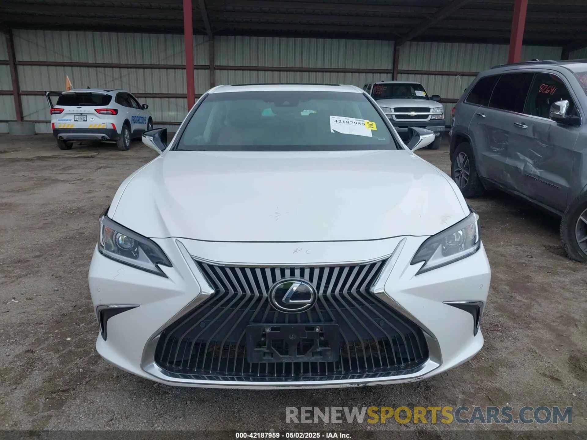 12 Photograph of a damaged car 58ADZ1B13LU067132 LEXUS ES 350 2020