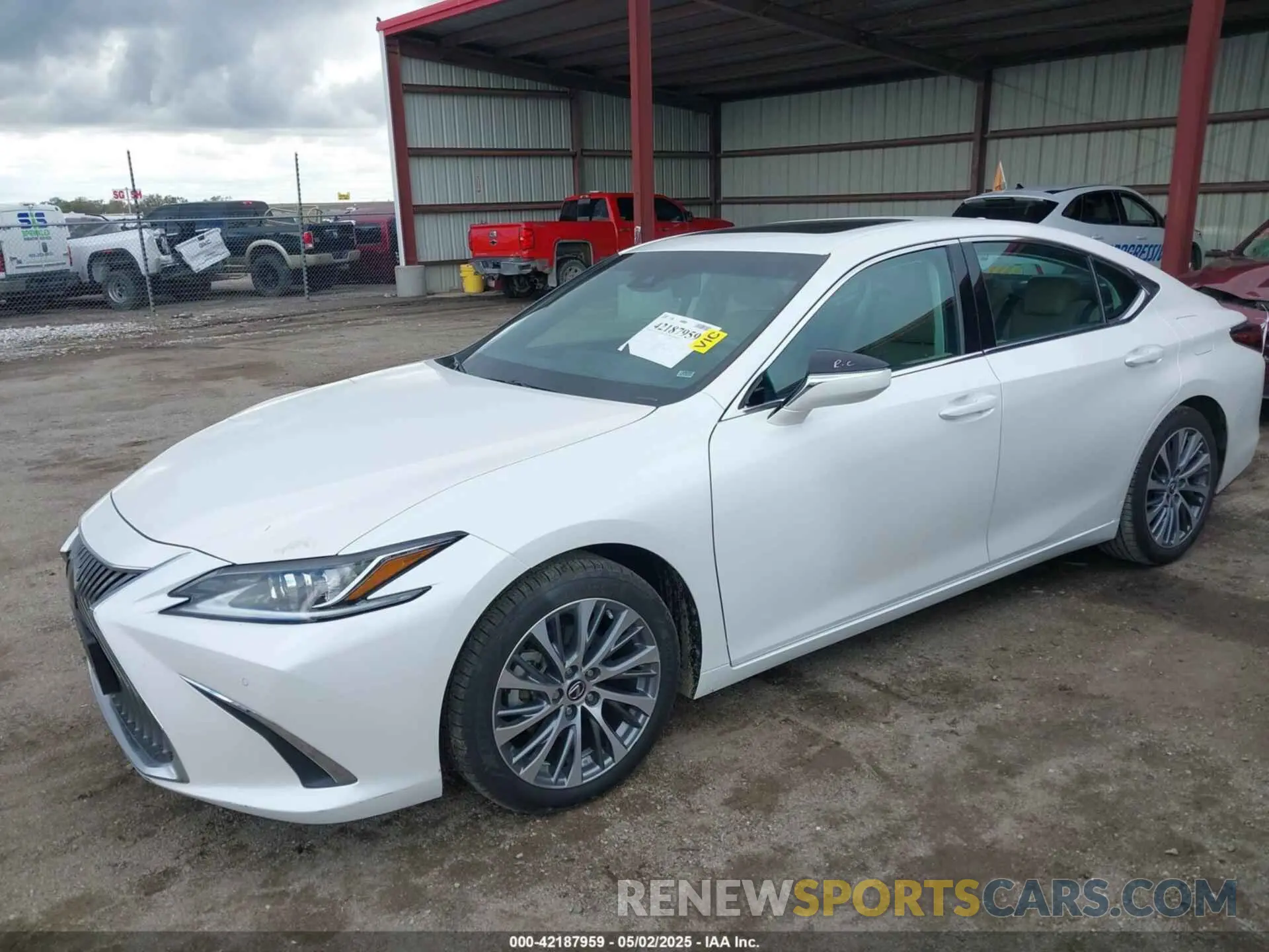 2 Photograph of a damaged car 58ADZ1B13LU067132 LEXUS ES 350 2020