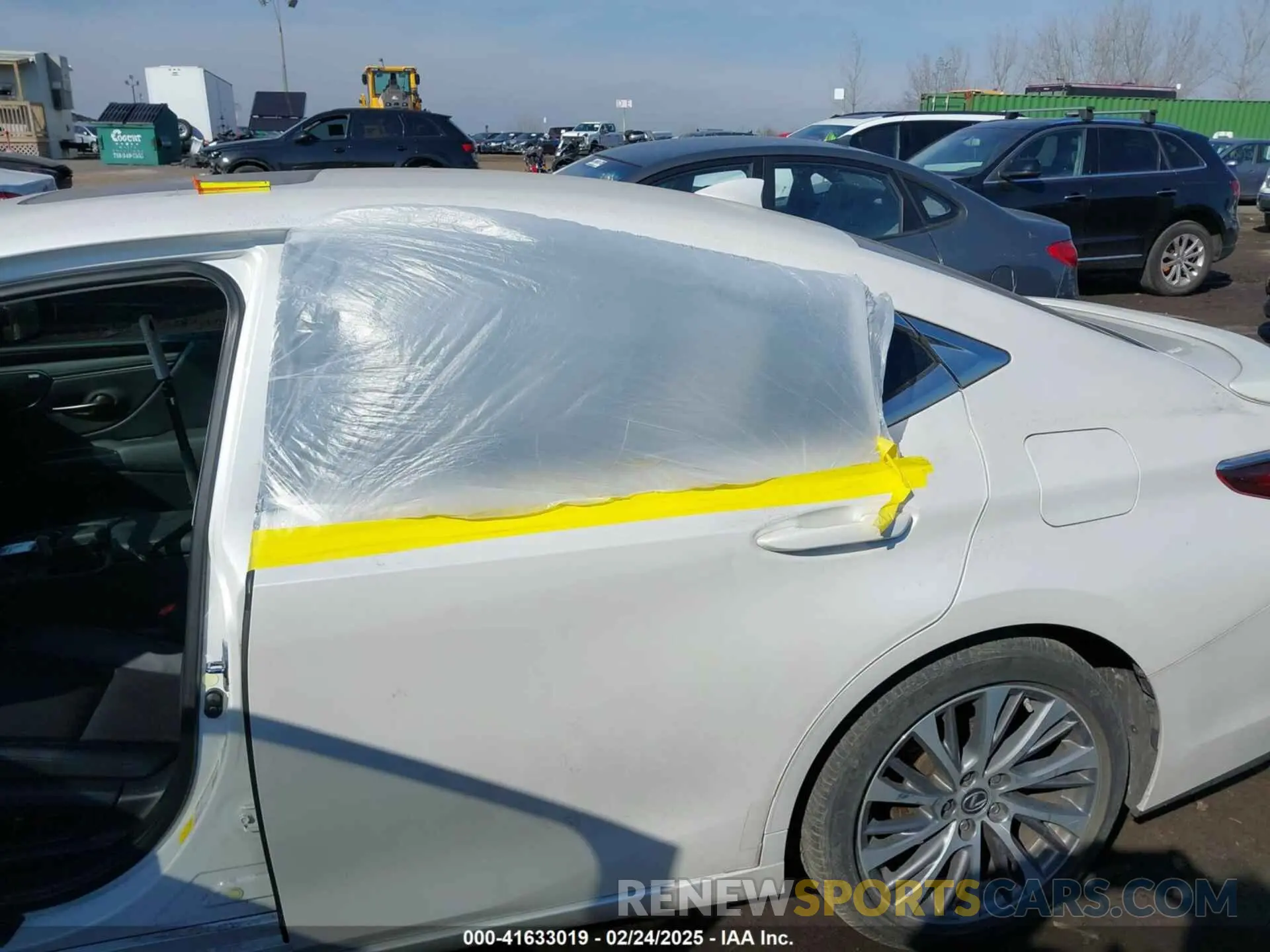 6 Photograph of a damaged car 58ADZ1B14LU060691 LEXUS ES 350 2020