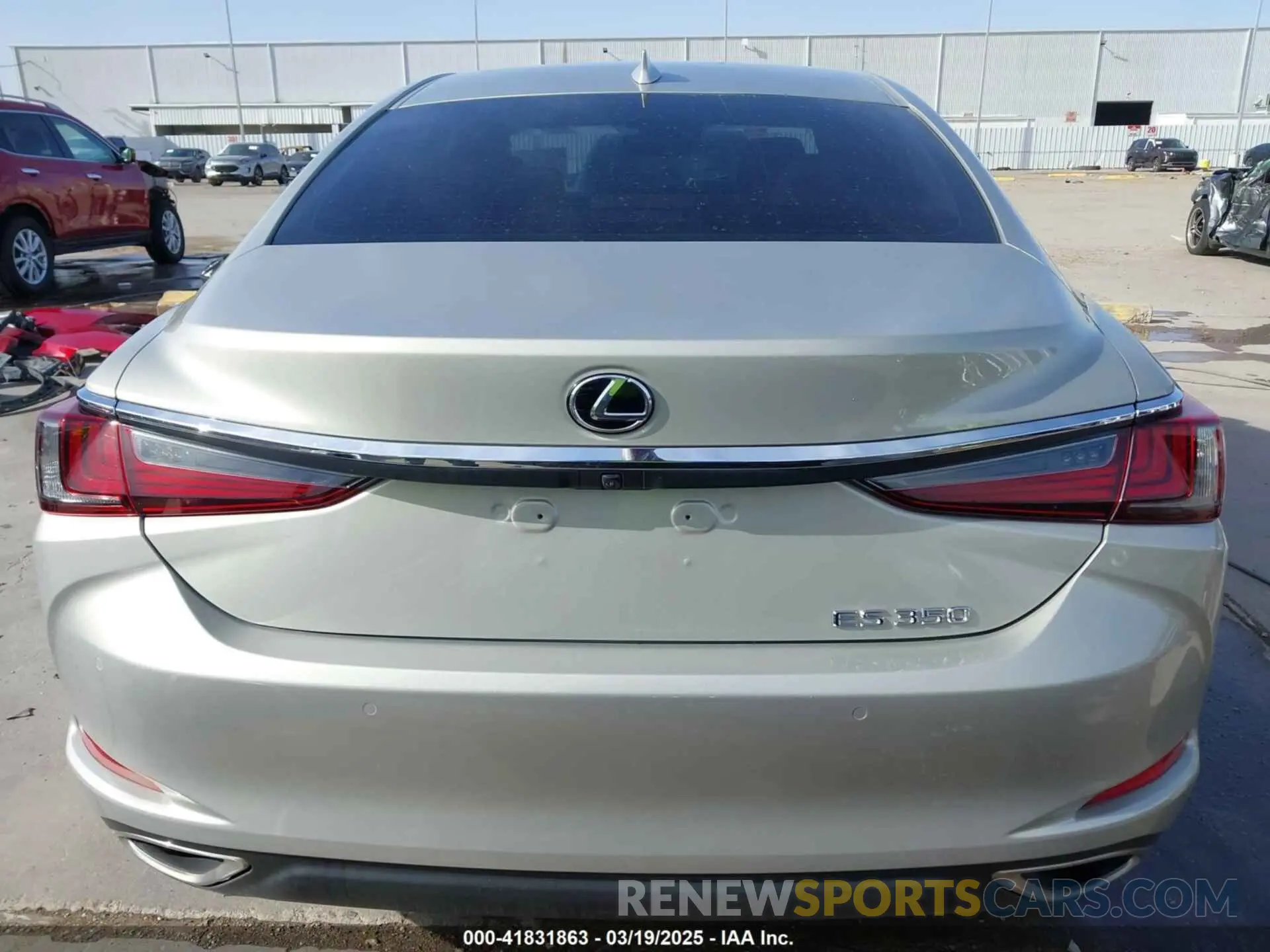 17 Photograph of a damaged car 58ADZ1B15LU078567 LEXUS ES 350 2020