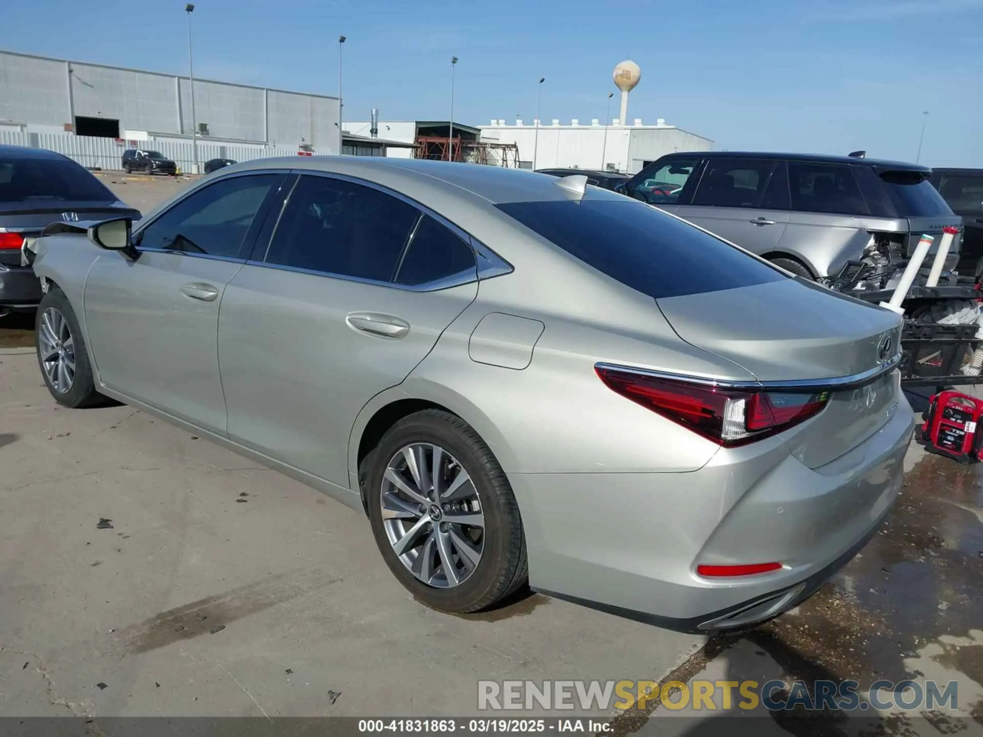 3 Photograph of a damaged car 58ADZ1B15LU078567 LEXUS ES 350 2020