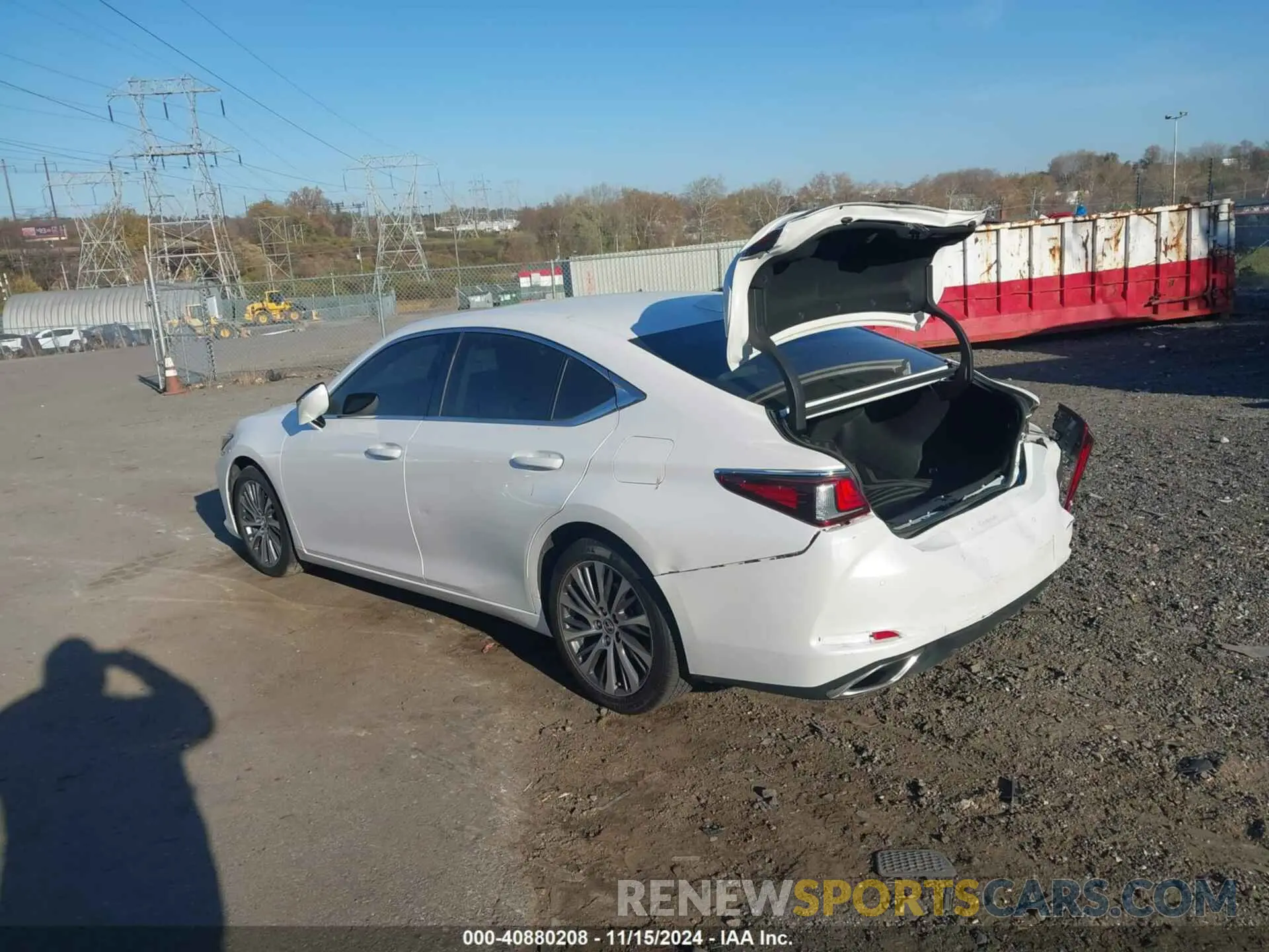 3 Photograph of a damaged car 58ADZ1B17LU070471 LEXUS ES 350 2020