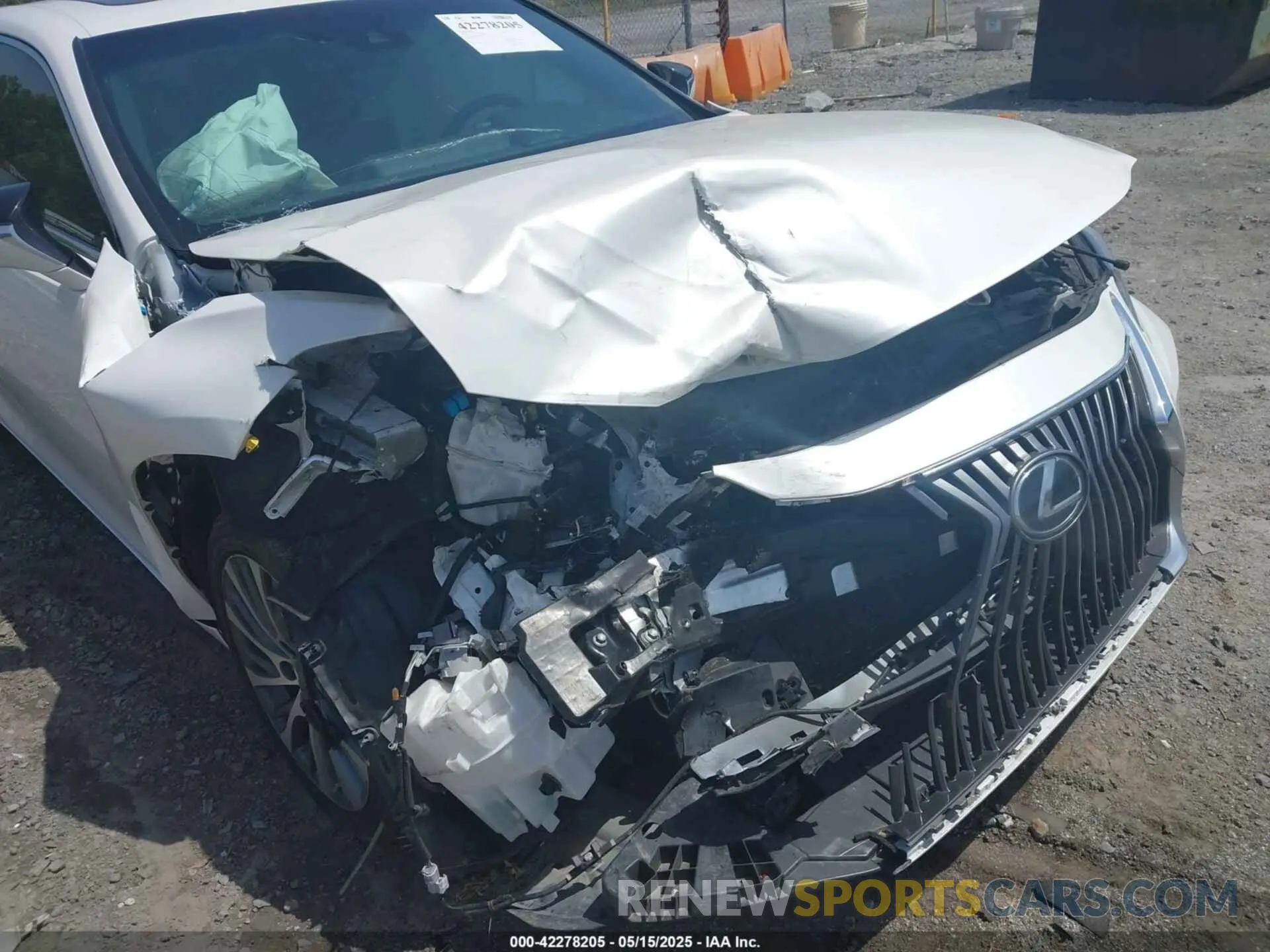 6 Фотография поврежденного автомобиля 58ADZ1B17LU074973 LEXUS ES 350 2020