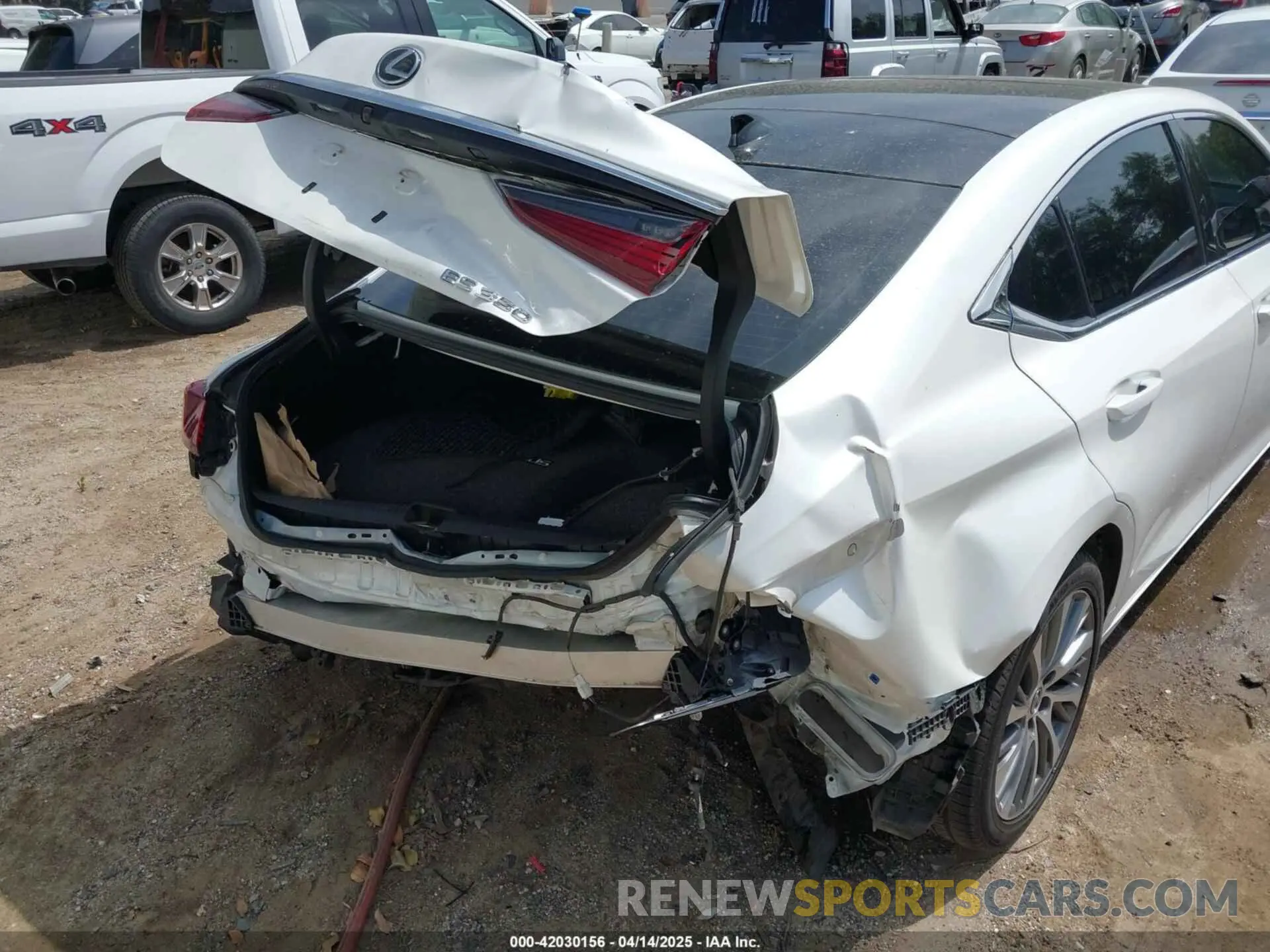 20 Photograph of a damaged car 58ADZ1B18LU065117 LEXUS ES 350 2020