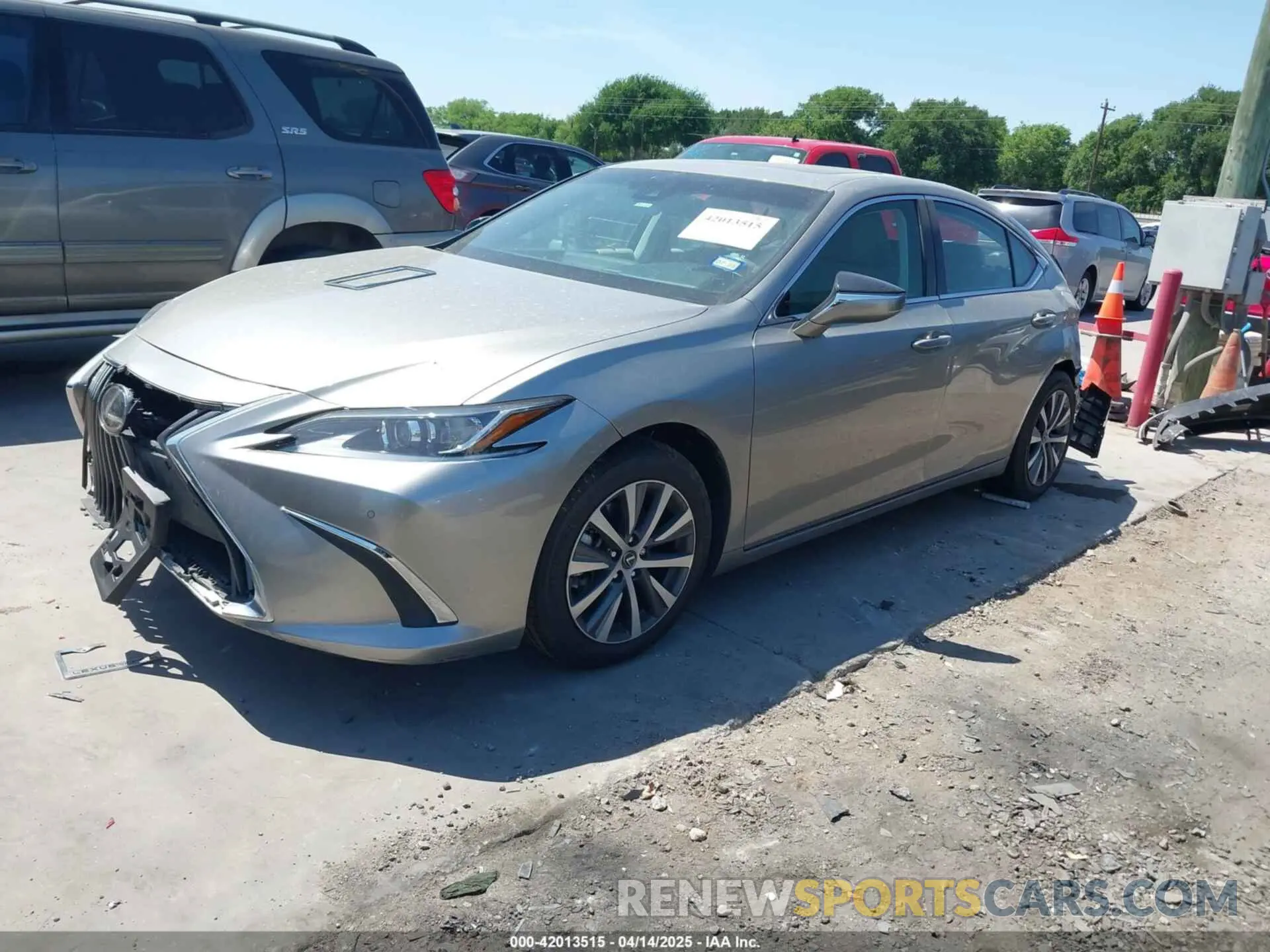 2 Photograph of a damaged car 58ADZ1B18LU073041 LEXUS ES 350 2020