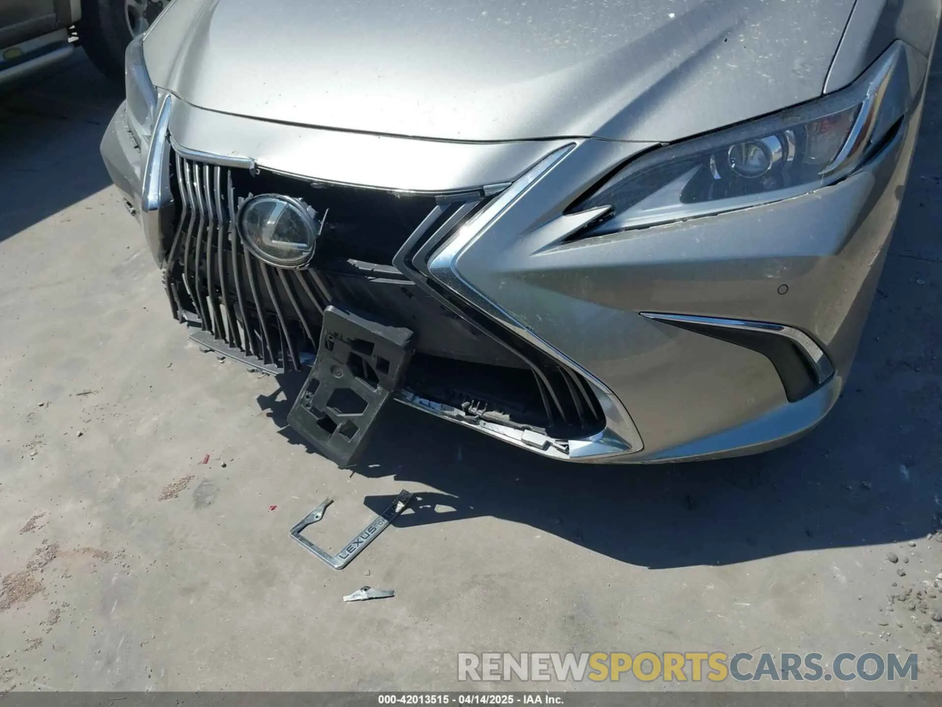 6 Photograph of a damaged car 58ADZ1B18LU073041 LEXUS ES 350 2020