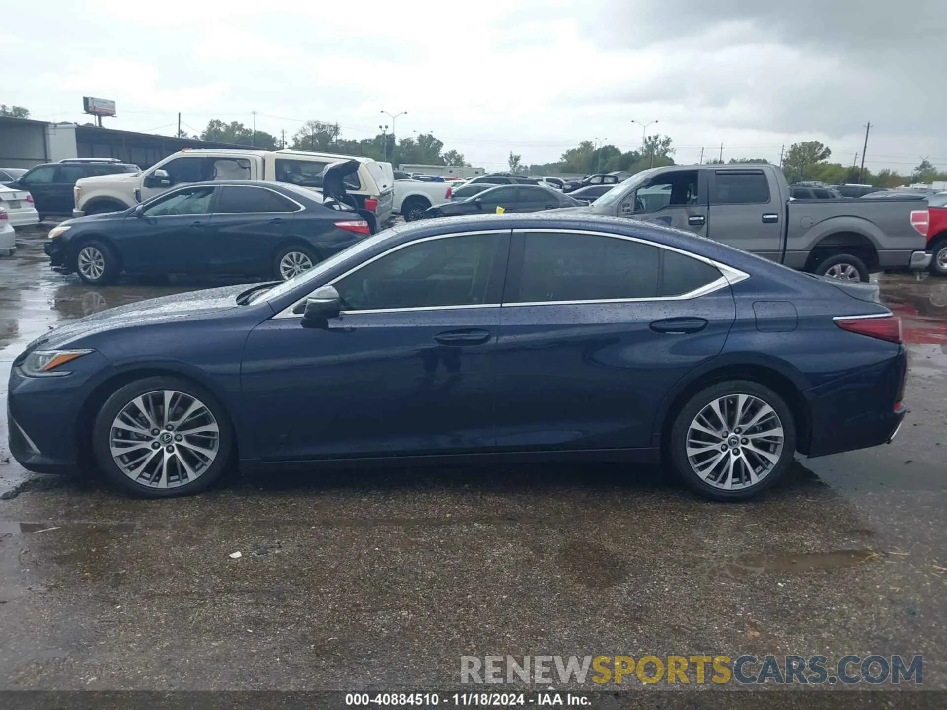 14 Photograph of a damaged car 58ADZ1B18LU073458 LEXUS ES 350 2020
