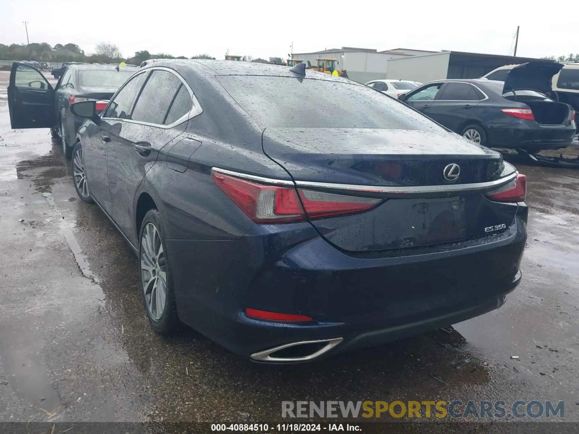 3 Photograph of a damaged car 58ADZ1B18LU073458 LEXUS ES 350 2020