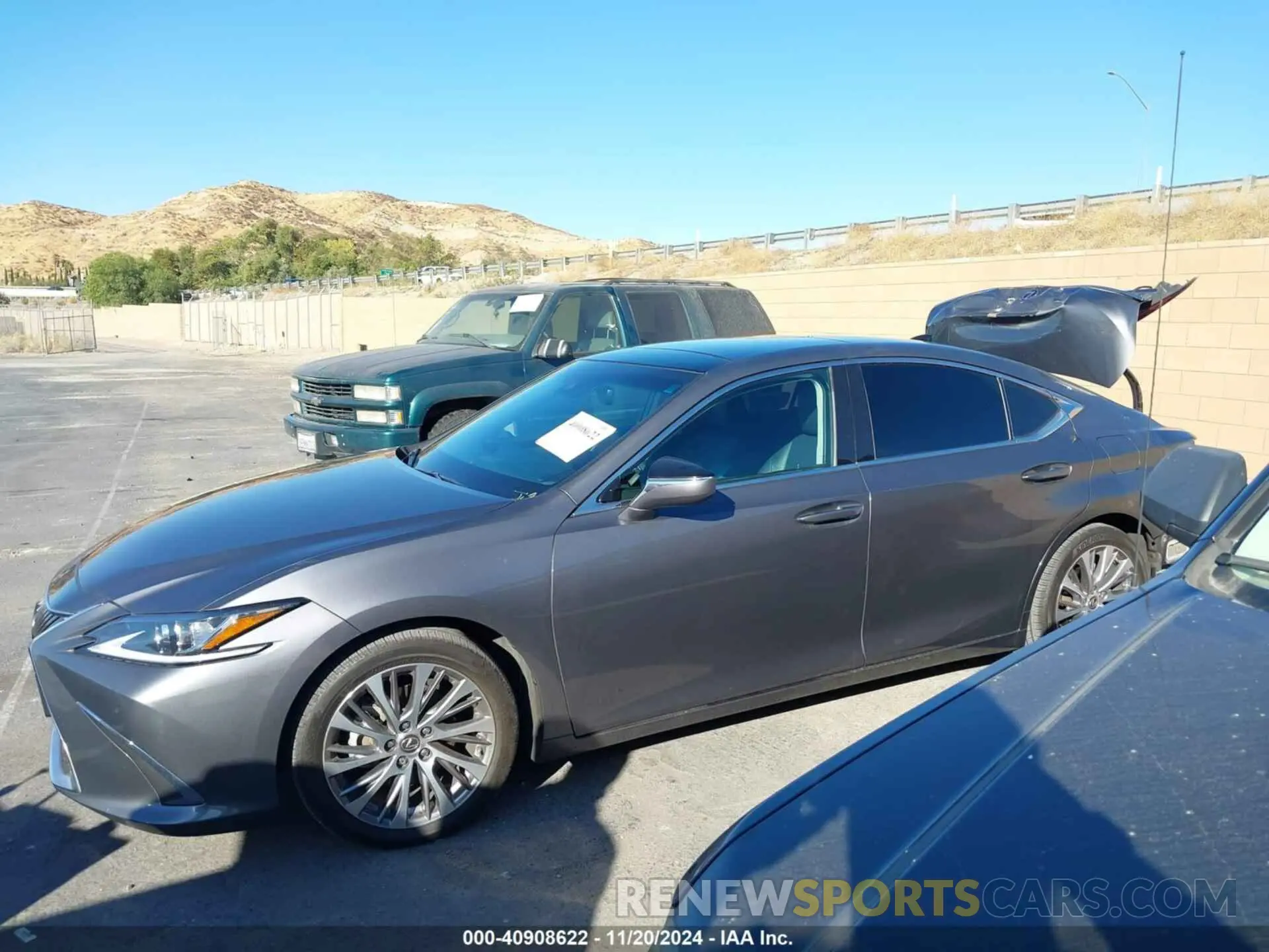 14 Фотография поврежденного автомобиля 58ADZ1B19LU055907 LEXUS ES 350 2020