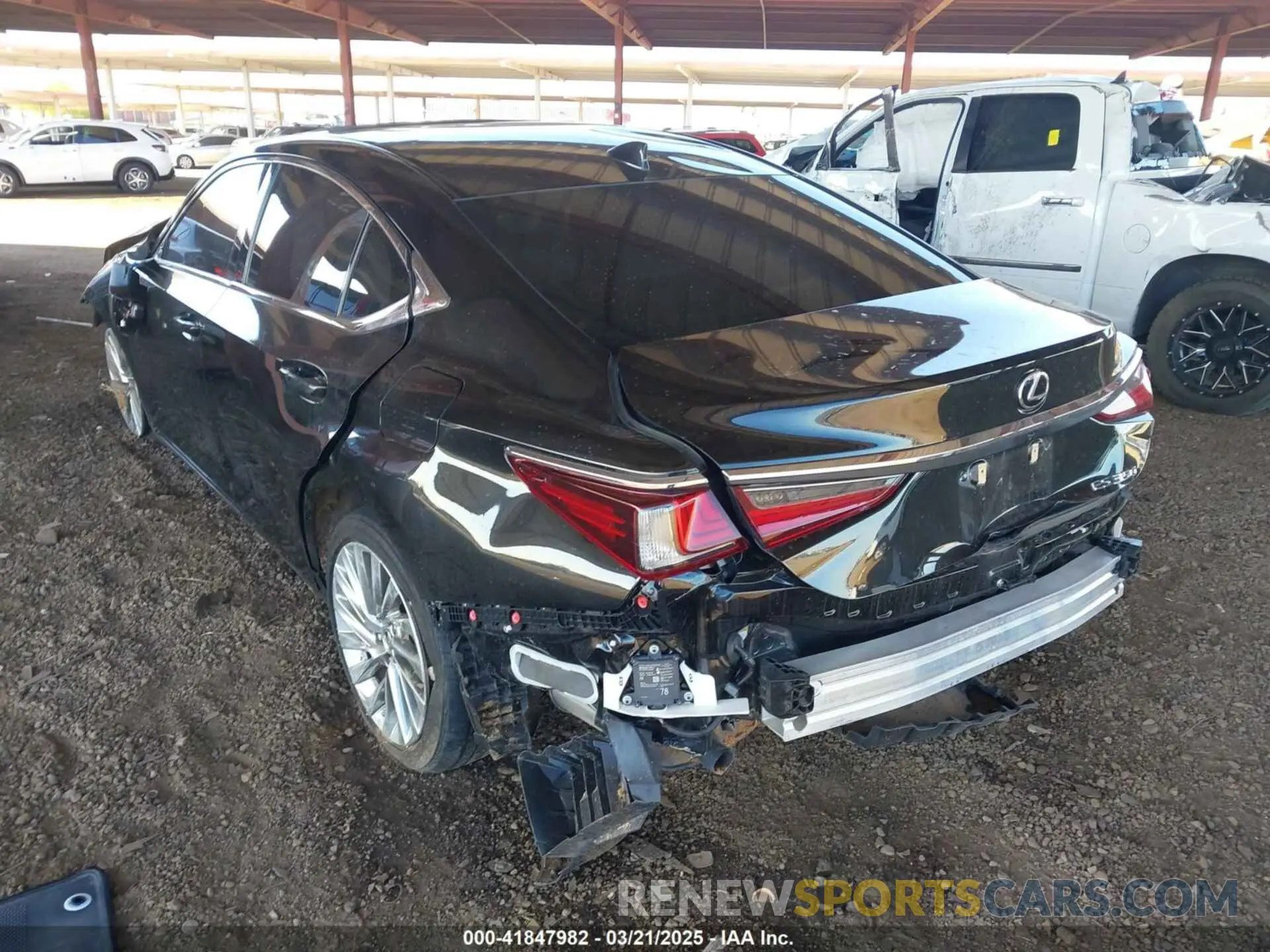 3 Photograph of a damaged car 58AEZ1B15LU053883 LEXUS ES 350 2020