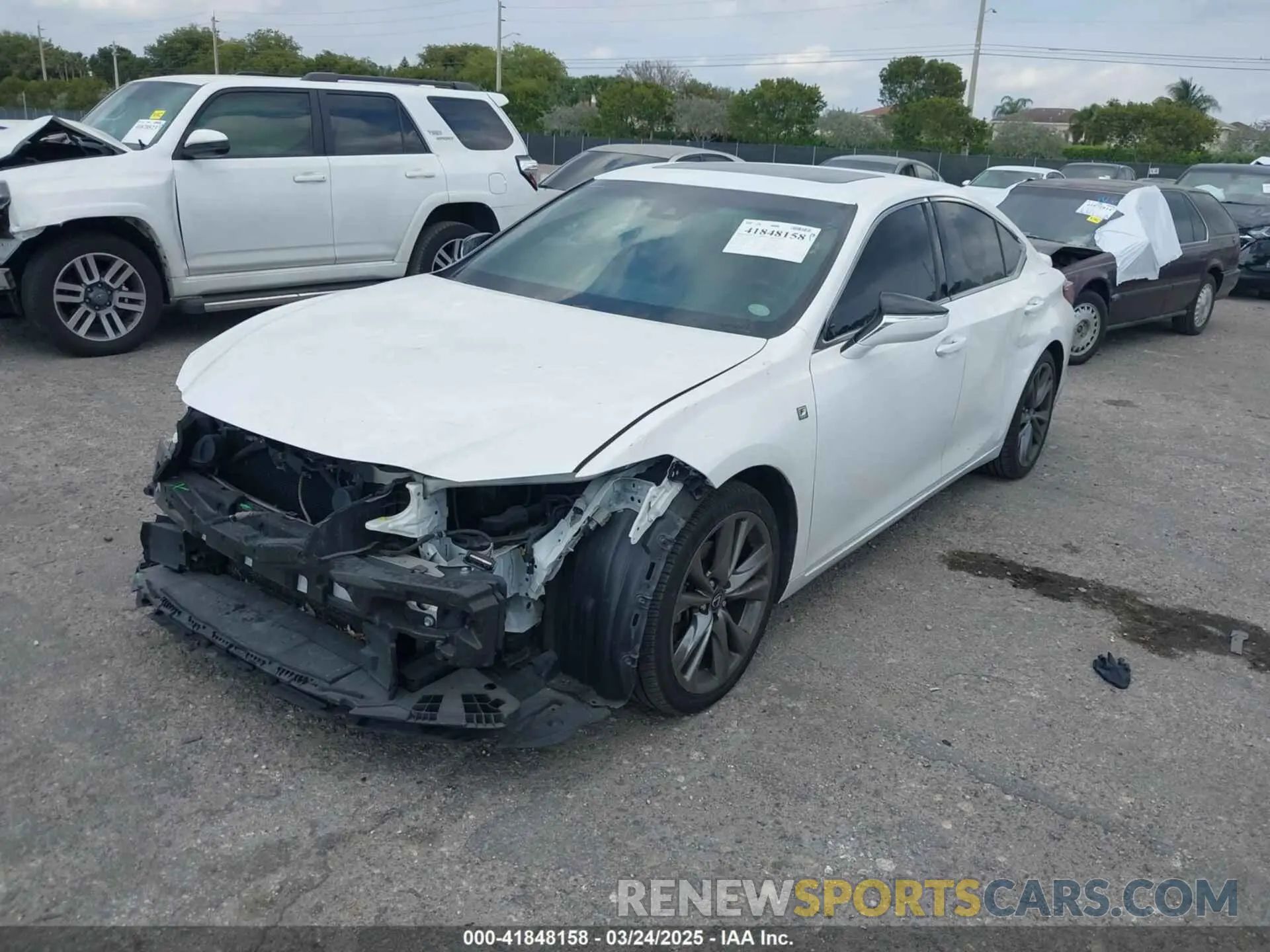 2 Photograph of a damaged car 58AGZ1B10LU061396 LEXUS ES 350 2020