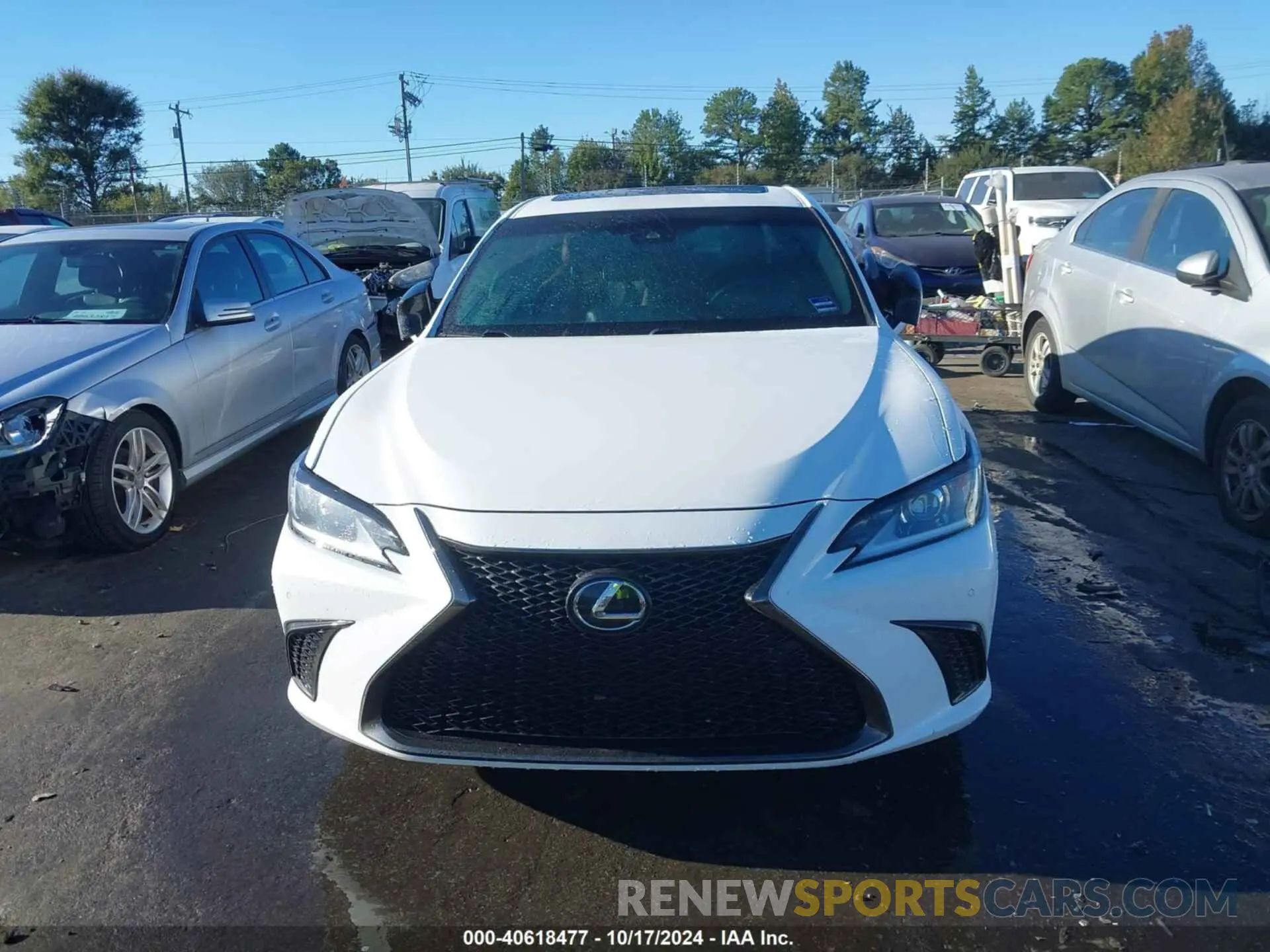 13 Photograph of a damaged car 58AGZ1B10LU069725 LEXUS ES 350 2020