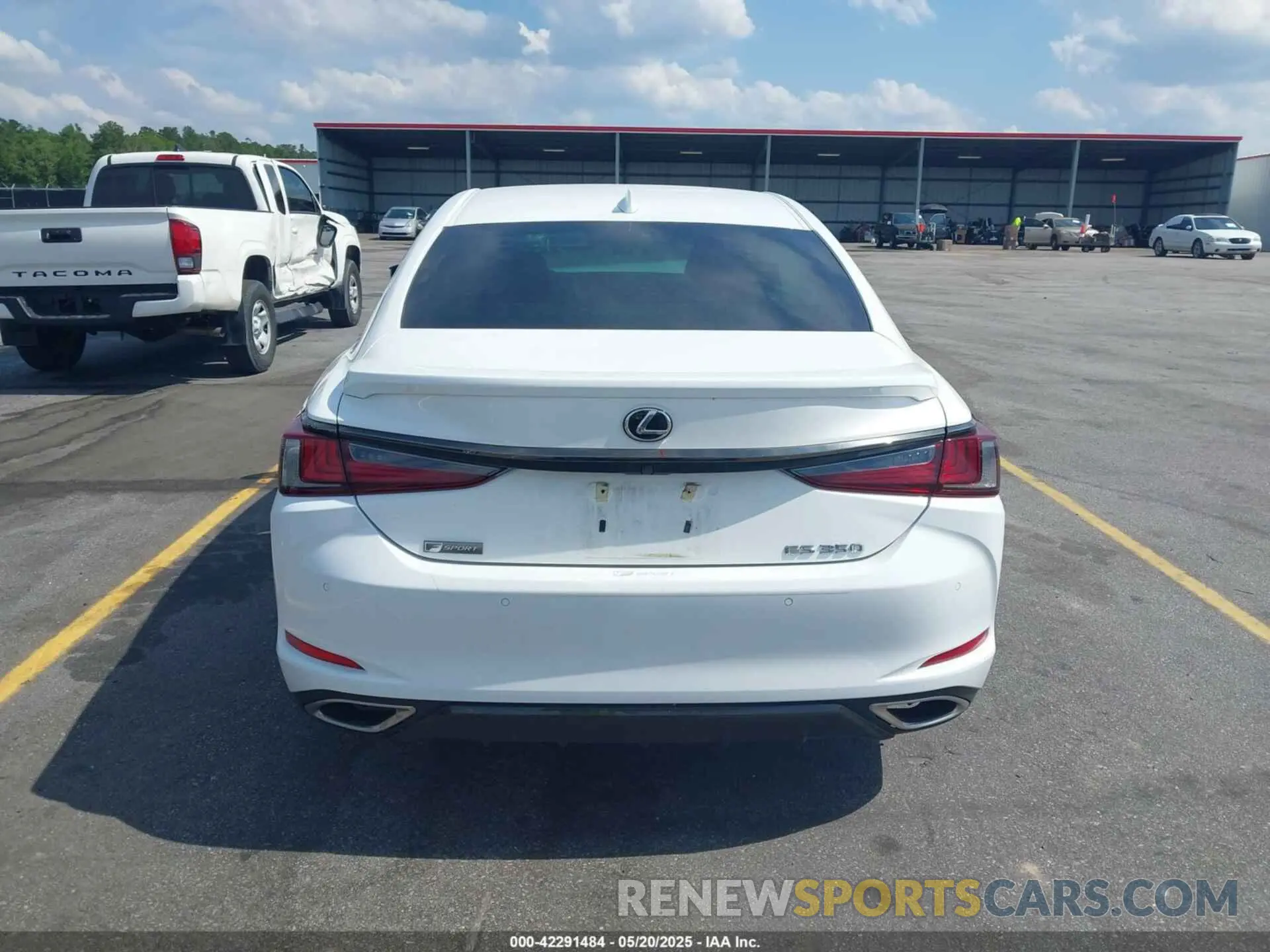 16 Фотография поврежденного автомобиля 58AGZ1B11LU065716 LEXUS ES 350 2020