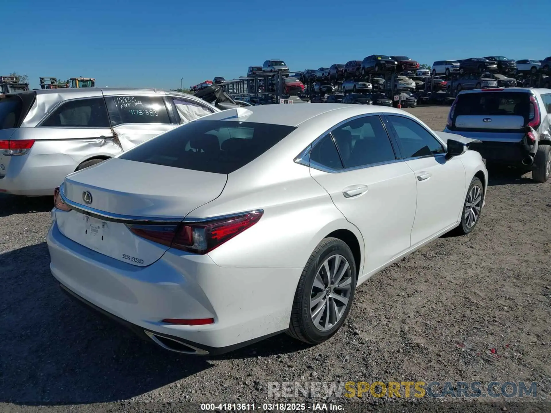 4 Photograph of a damaged car 58ACZ1B14MU085278 LEXUS ES 350 2021