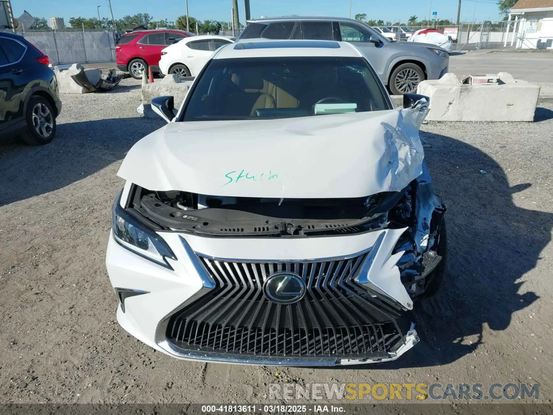 6 Photograph of a damaged car 58ACZ1B14MU085278 LEXUS ES 350 2021