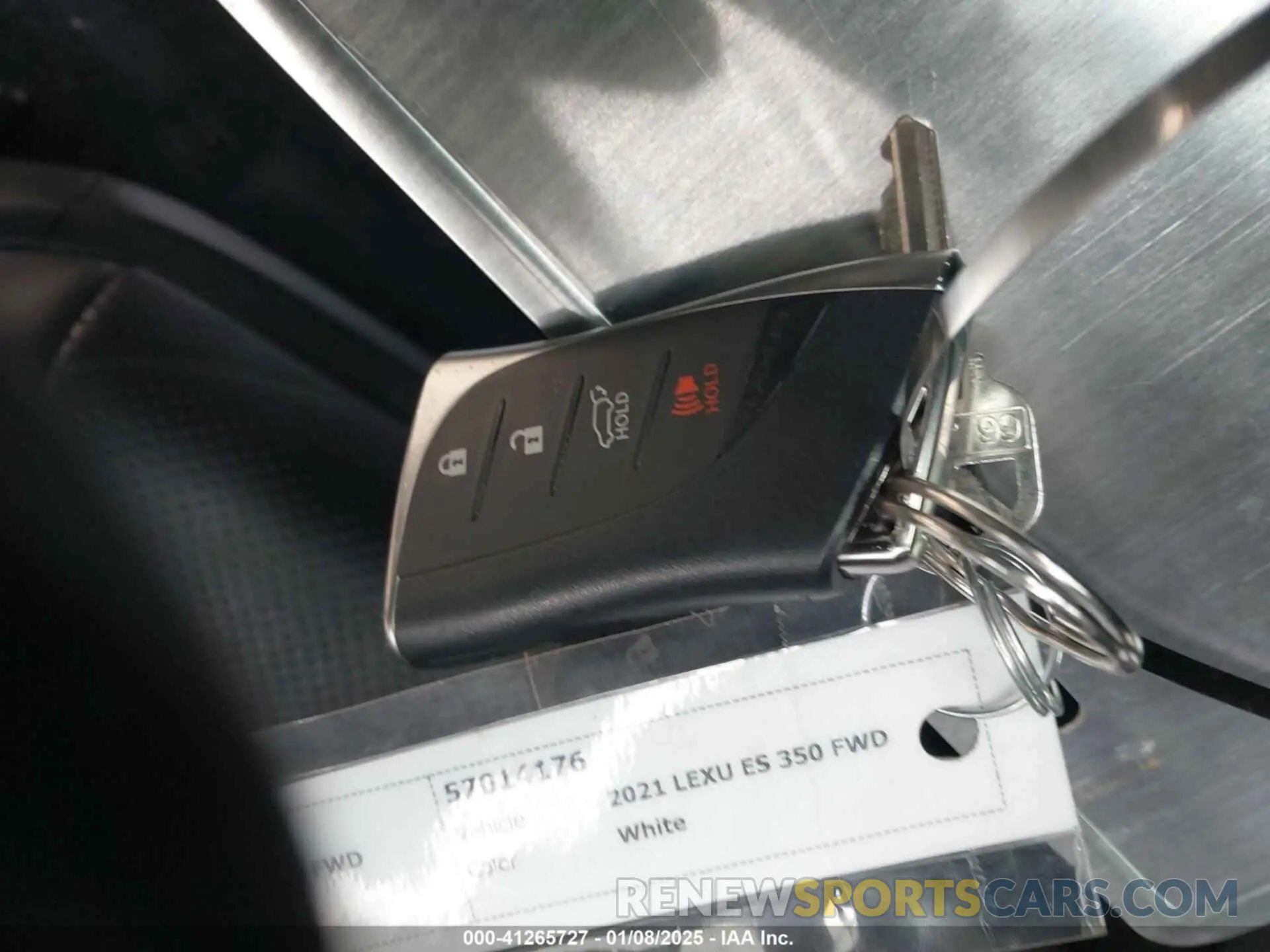 11 Photograph of a damaged car 58ACZ1B18MU092508 LEXUS ES 350 2021