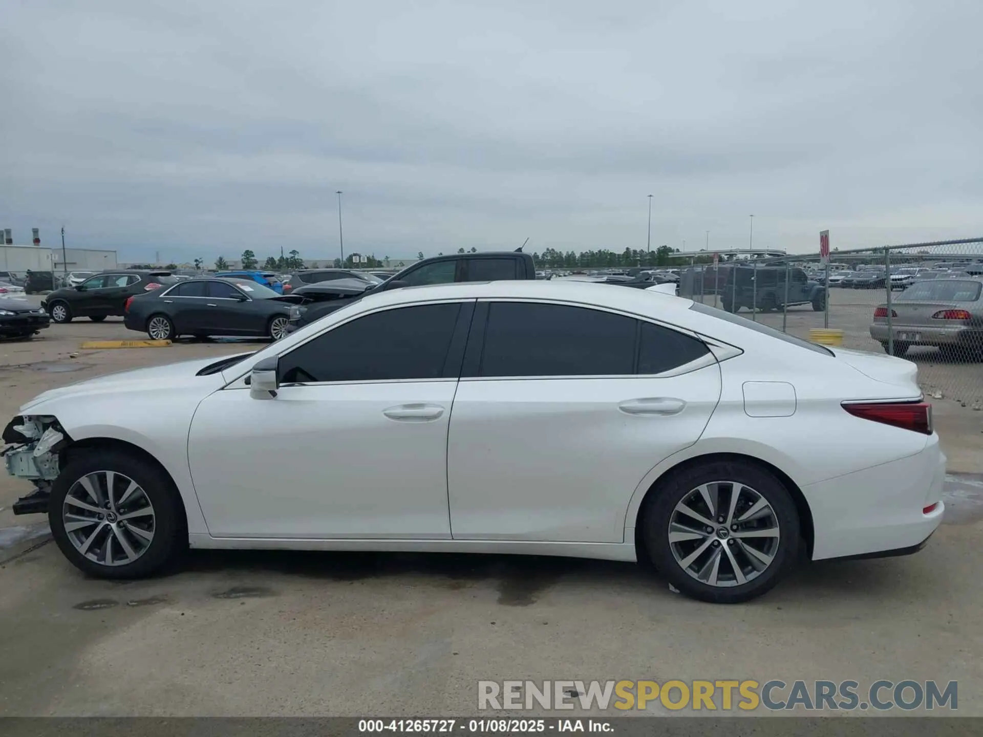 15 Photograph of a damaged car 58ACZ1B18MU092508 LEXUS ES 350 2021