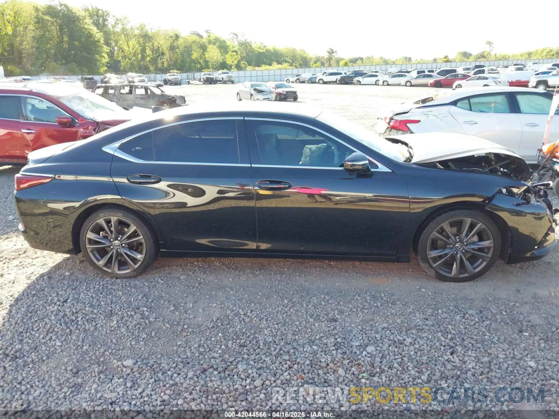 14 Photograph of a damaged car 58ADZ1B12MU082657 LEXUS ES 350 2021
