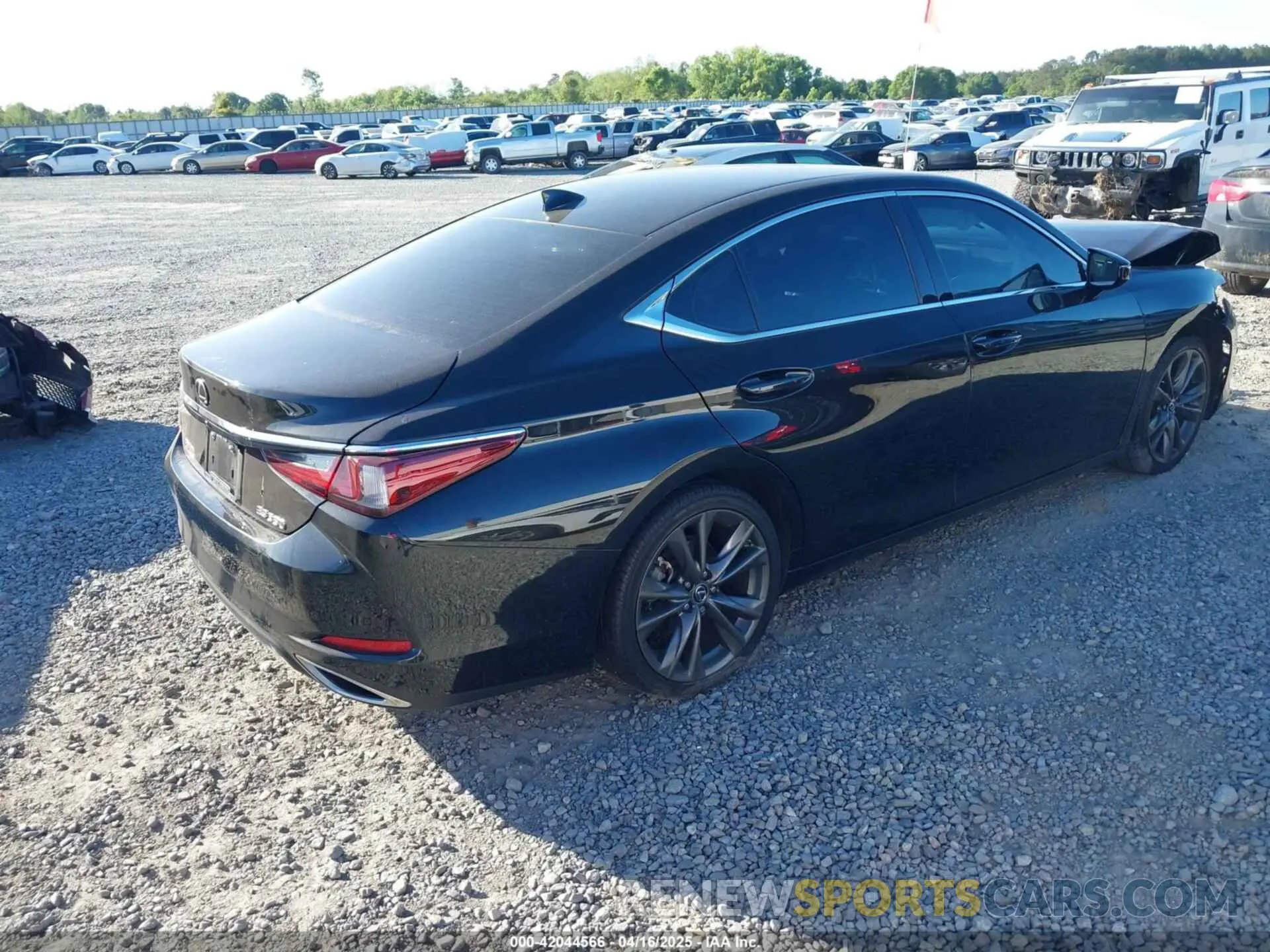 4 Photograph of a damaged car 58ADZ1B12MU082657 LEXUS ES 350 2021