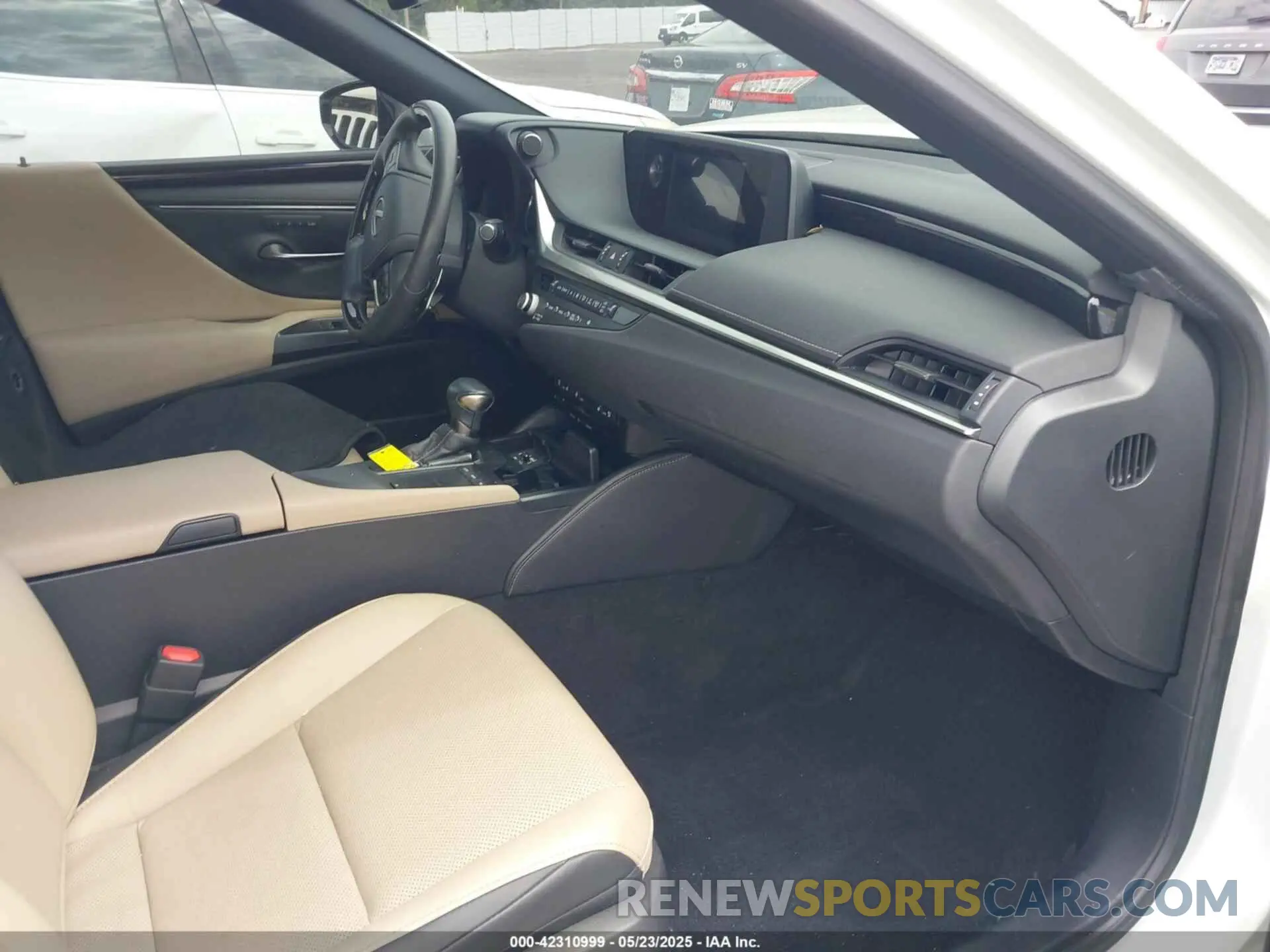 5 Фотография поврежденного автомобиля 58ADZ1B14MU100799 LEXUS ES 350 2021