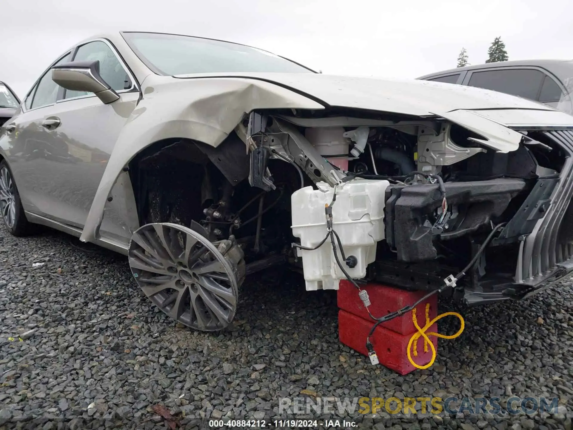 6 Photograph of a damaged car 58ADZ1B18MU087975 LEXUS ES 350 2021