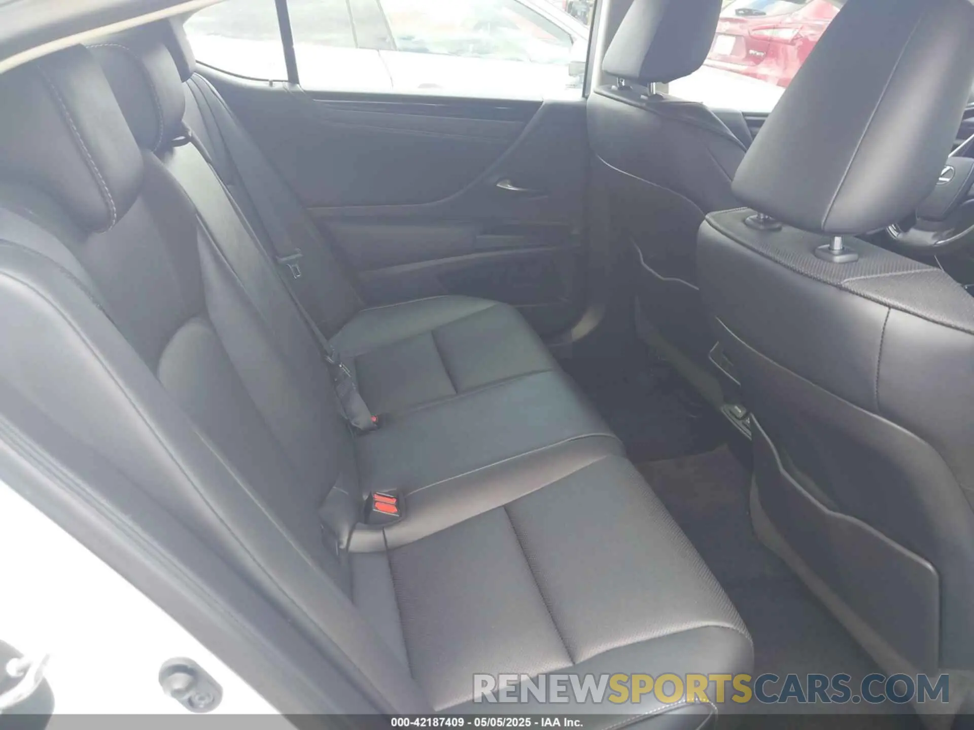 8 Фотография поврежденного автомобиля 58ADZ1B1XMU085676 LEXUS ES 350 2021