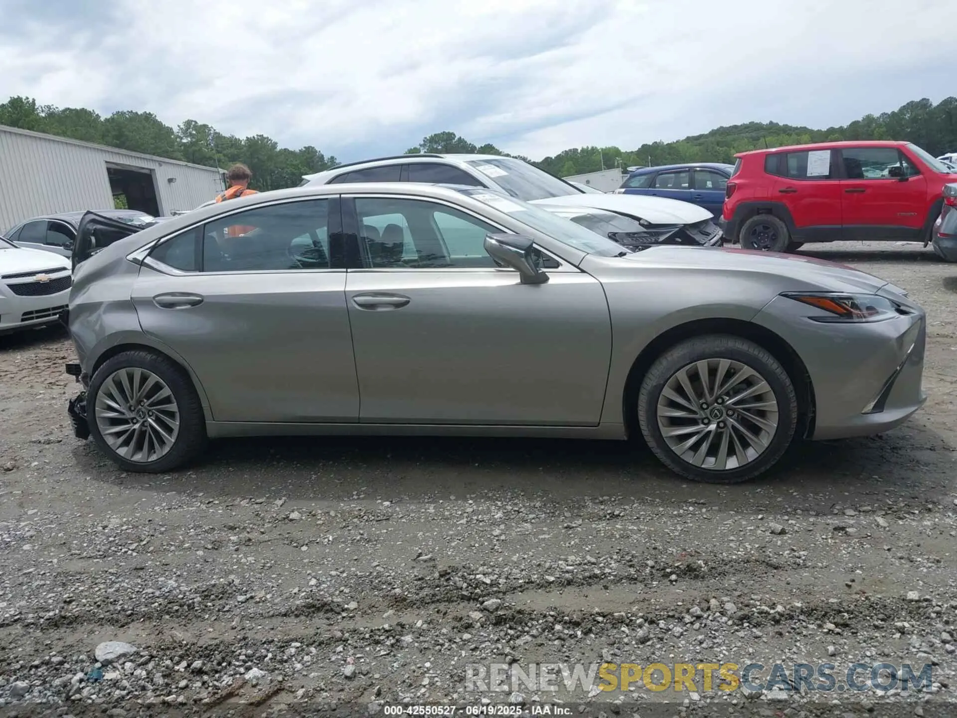 13 Photograph of a damaged car 58AFZ1B13MU108112 LEXUS ES 350 2021