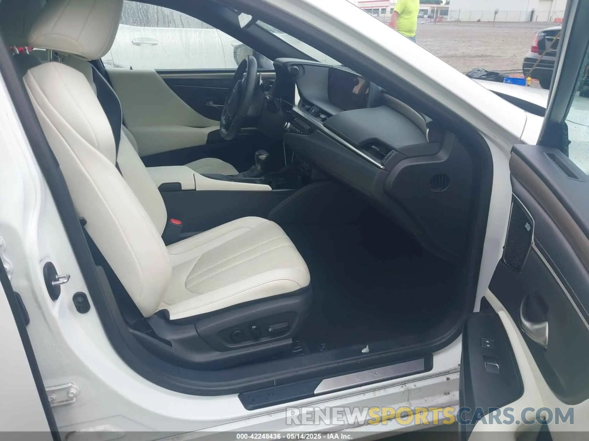 5 Фотография поврежденного автомобиля 58AHZ1B10MU102728 LEXUS ES 350 2021
