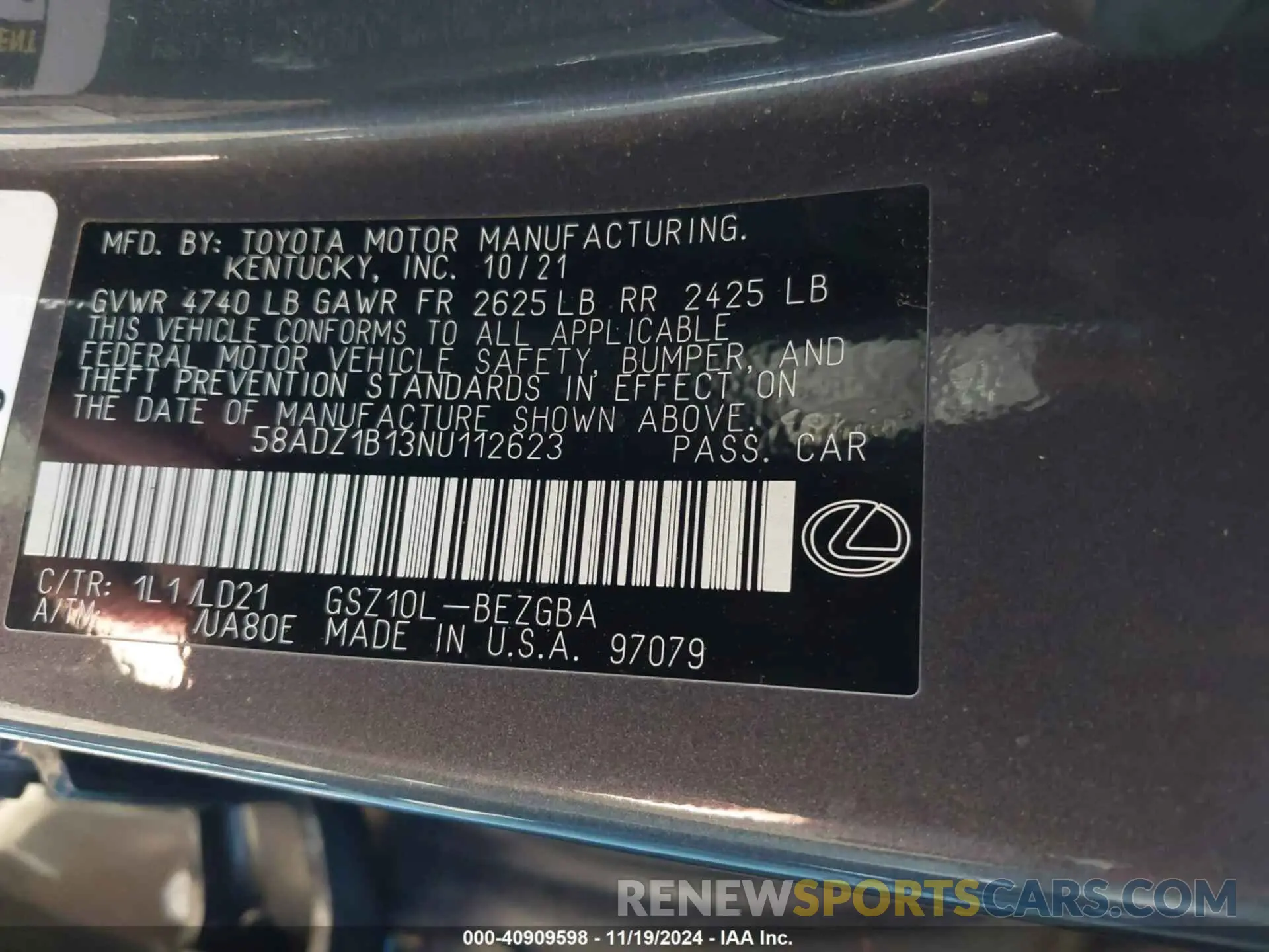 9 Photograph of a damaged car 58ADZ1B13NU112623 LEXUS ES 350 2022
