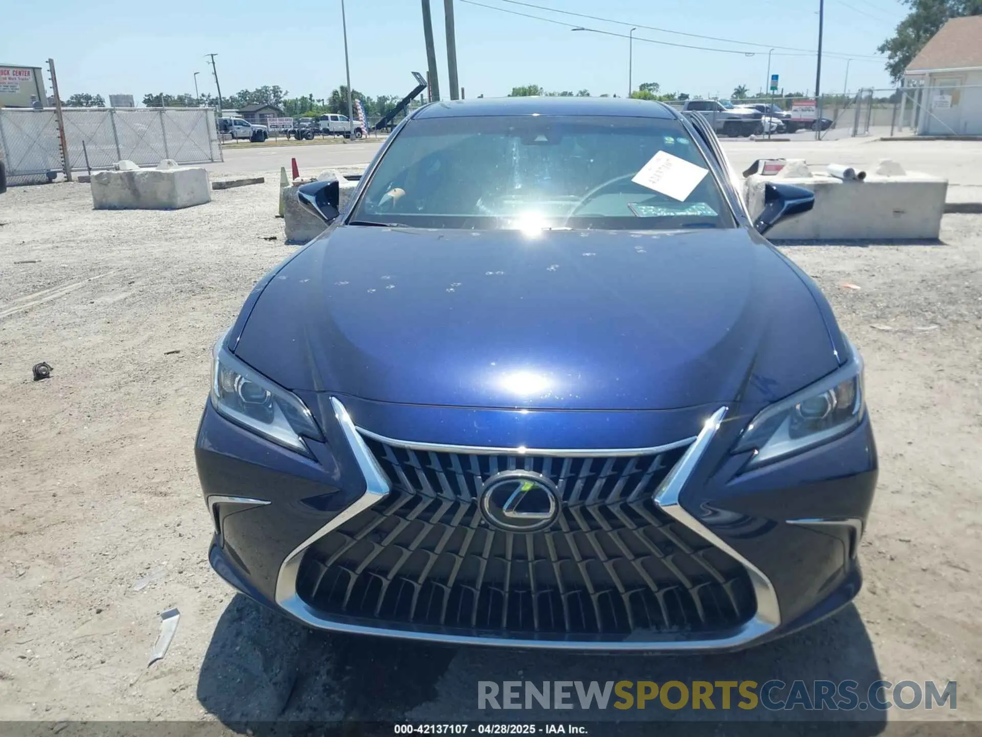 12 Фотография поврежденного автомобиля 58ADZ1B15NU121923 LEXUS ES 350 2022