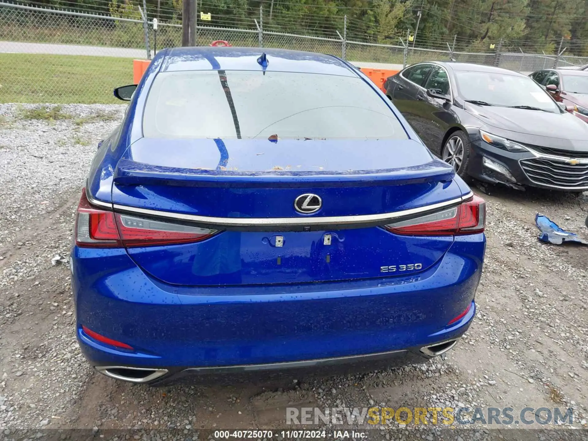 16 Photograph of a damaged car 58AJZ1B14NU127814 LEXUS ES 350 2022