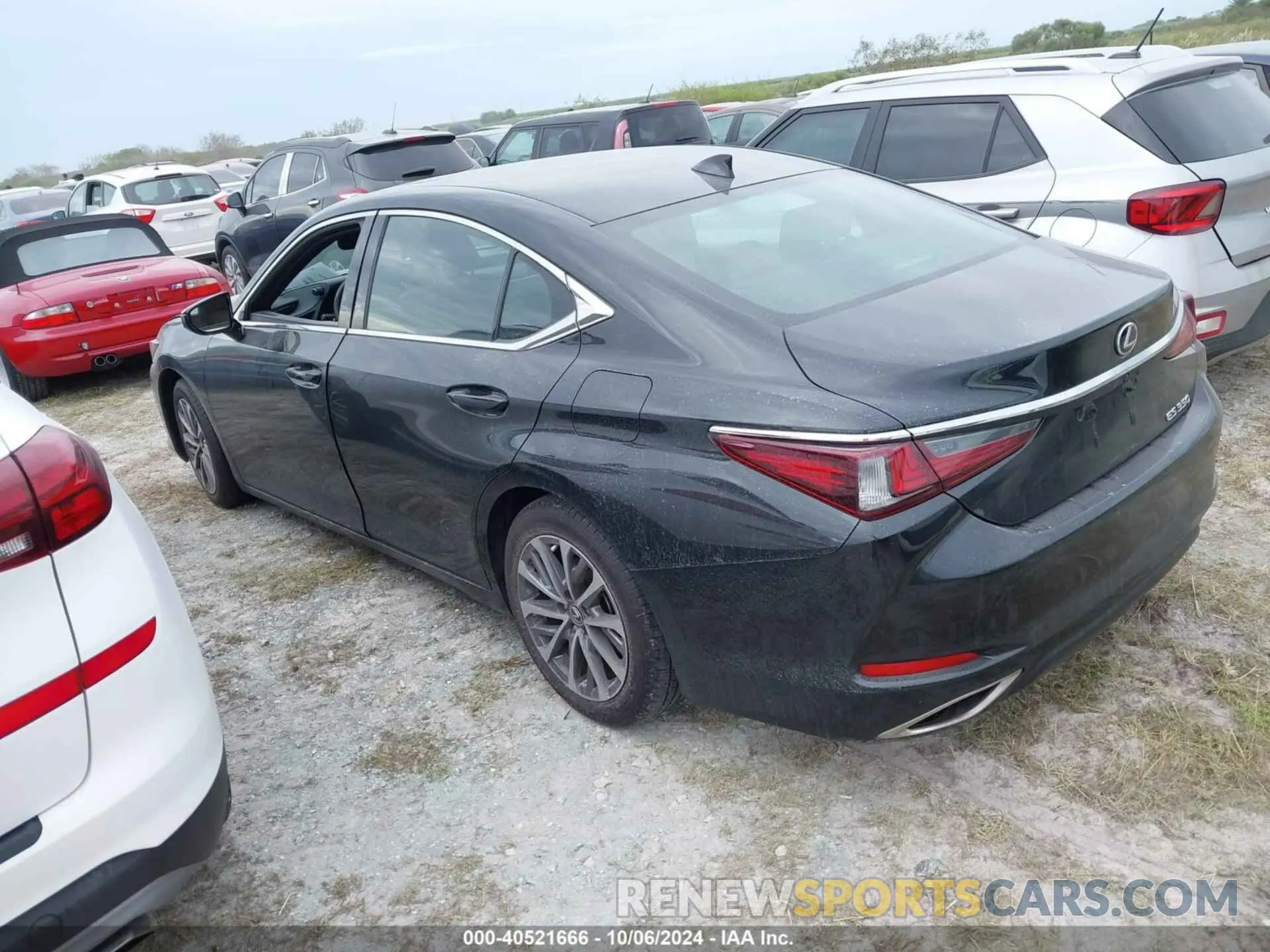 3 Фотография поврежденного автомобиля 58ACZ1B17PU139452 LEXUS ES 350 2023